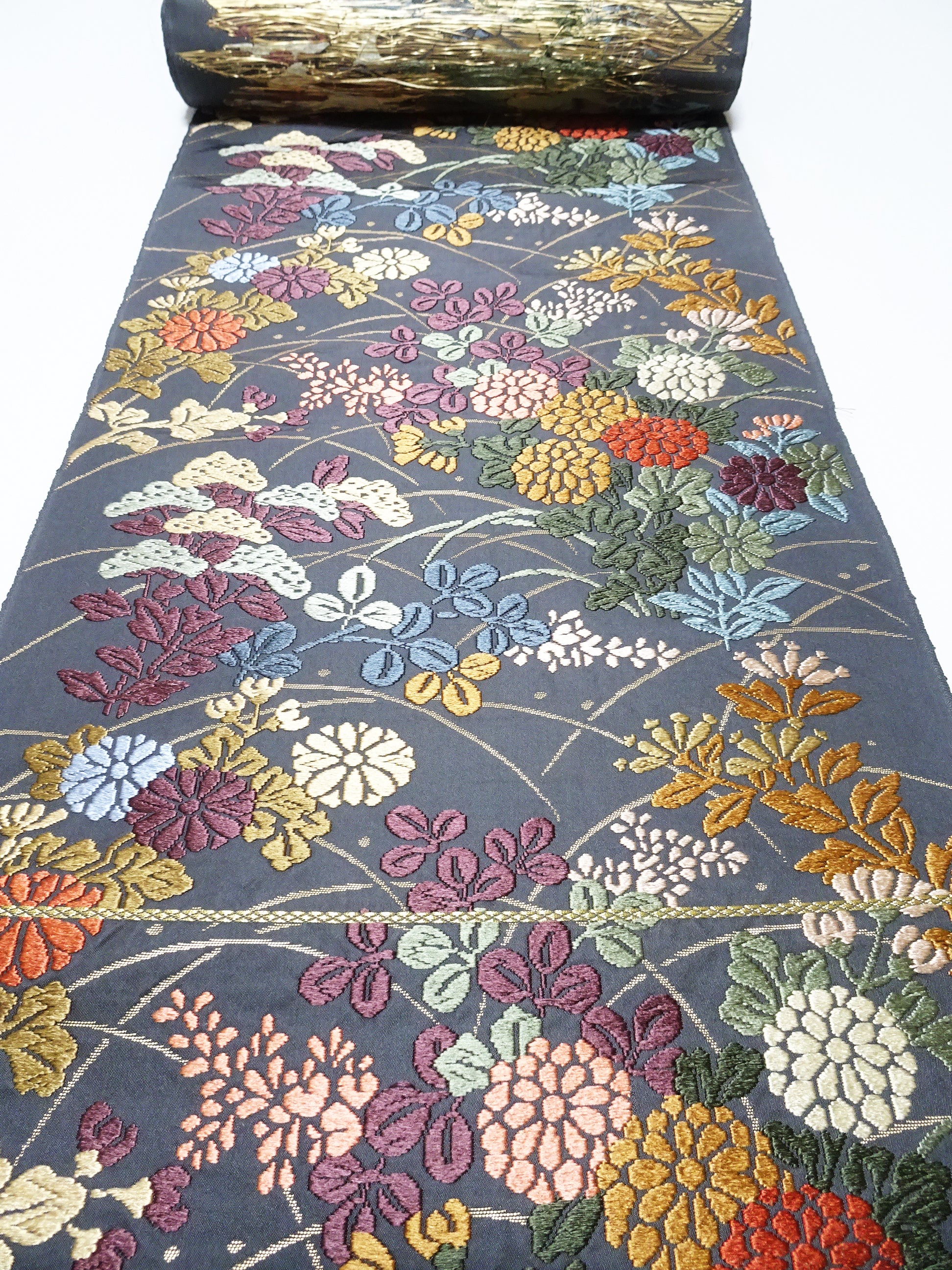 Japanese High Class Silk Bolts KaraOri Gorgeous Pattern 11761