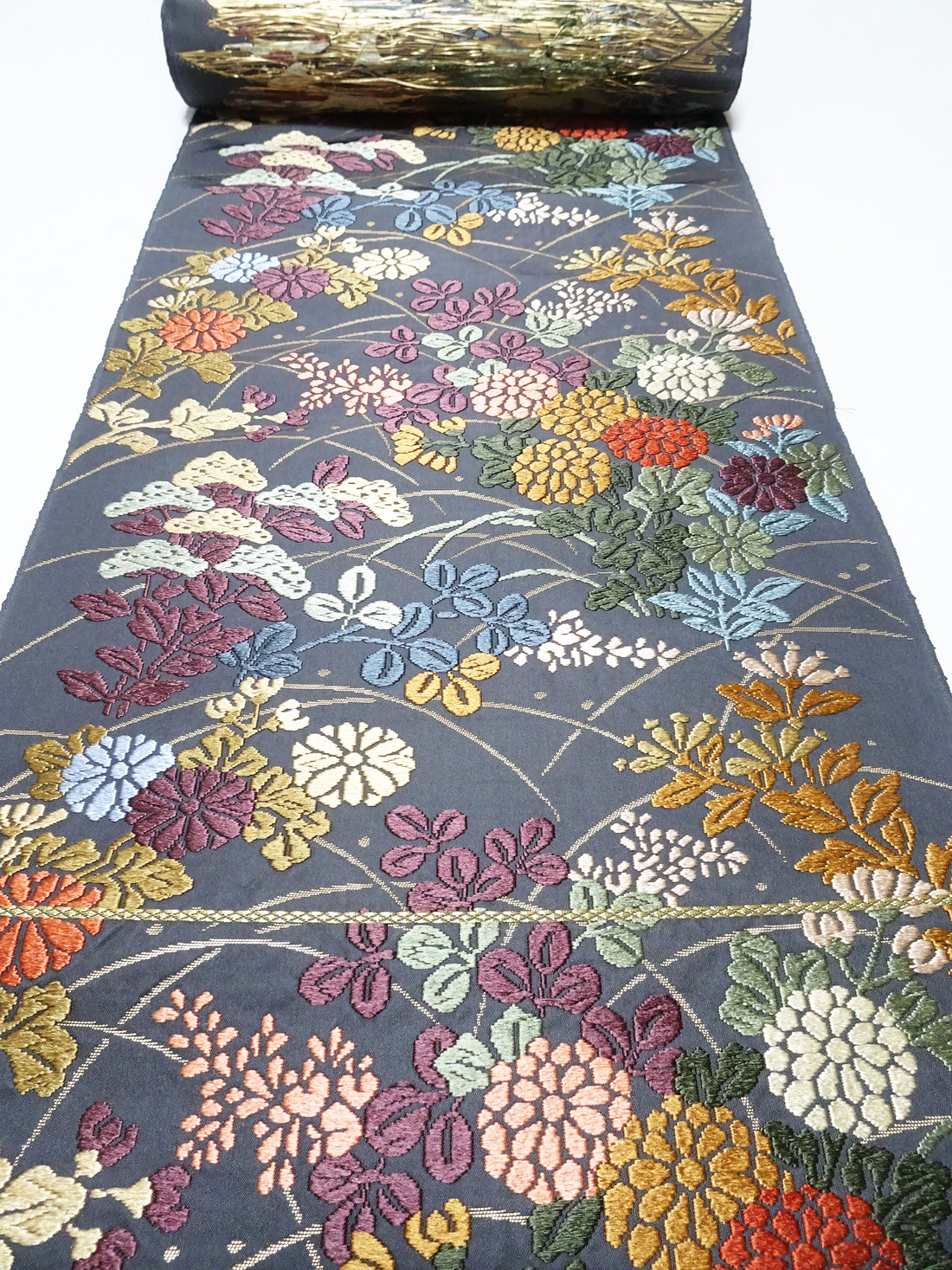 Japanese High Class Silk Bolts KaraOri Gorgeous Pattern 11761
