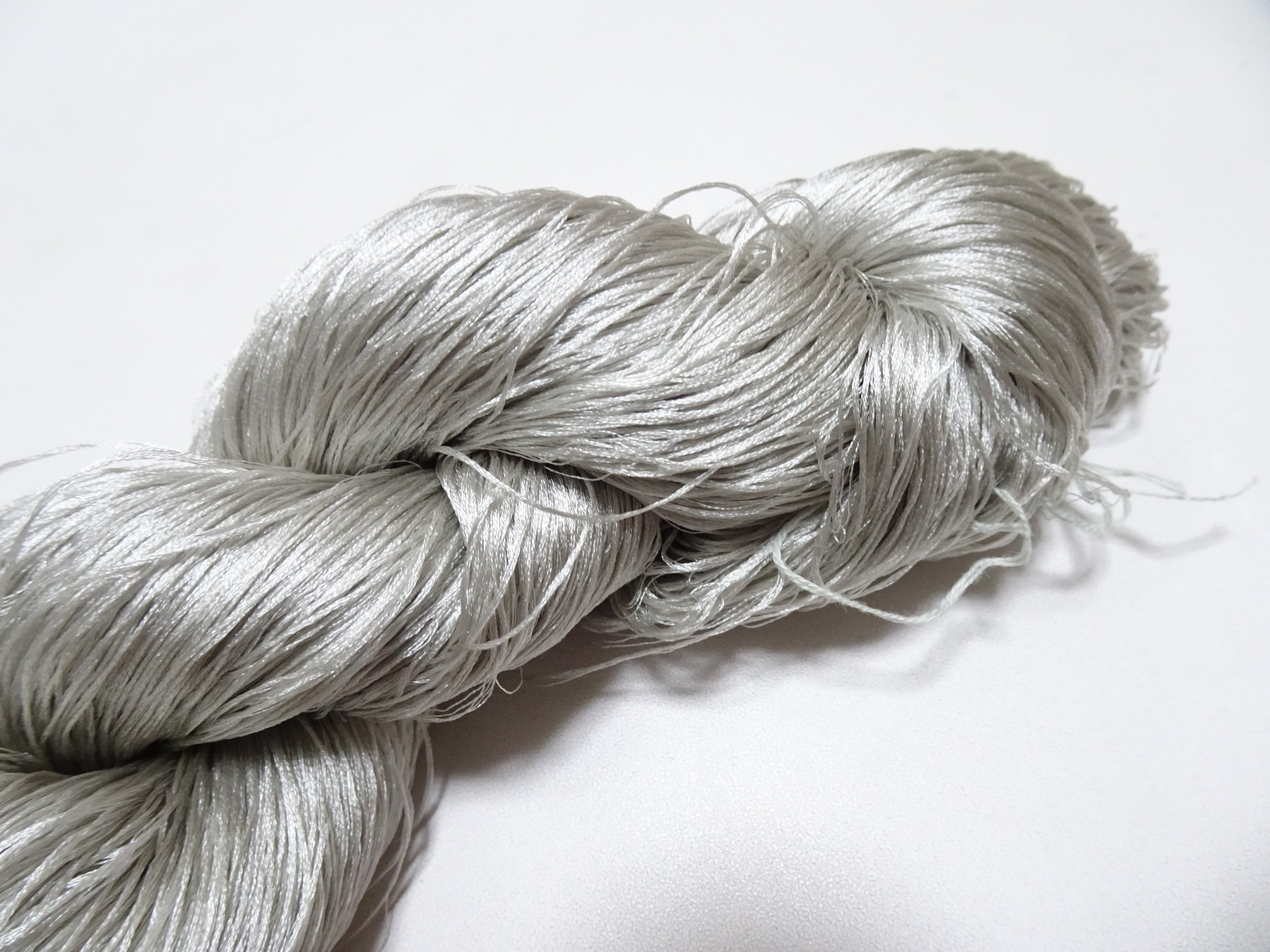 Japanese Vintage 6 Loose-Twist Silk Threads 19233