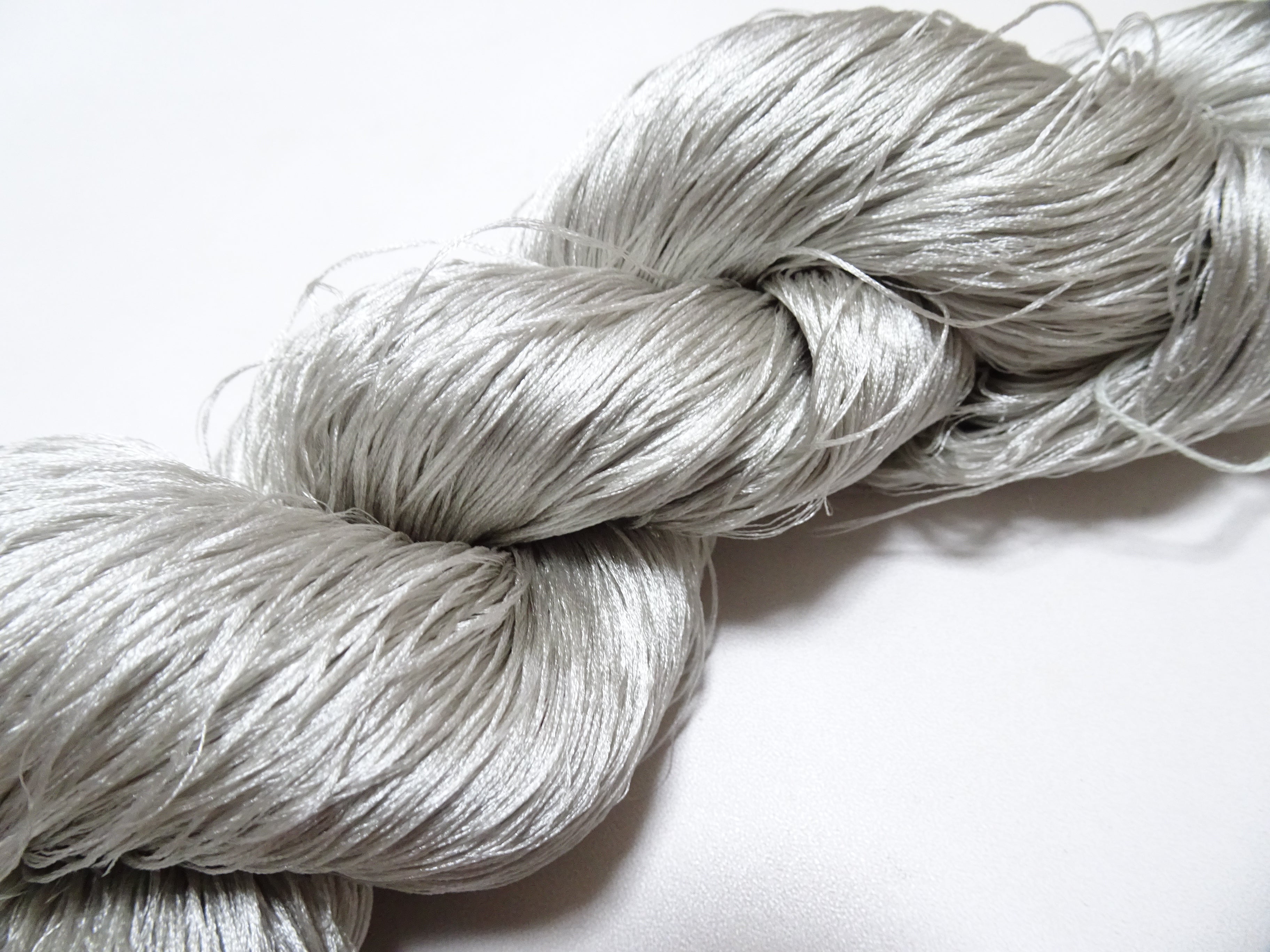 Japanese Vintage 6 Loose-Twist Silk Threads 19233