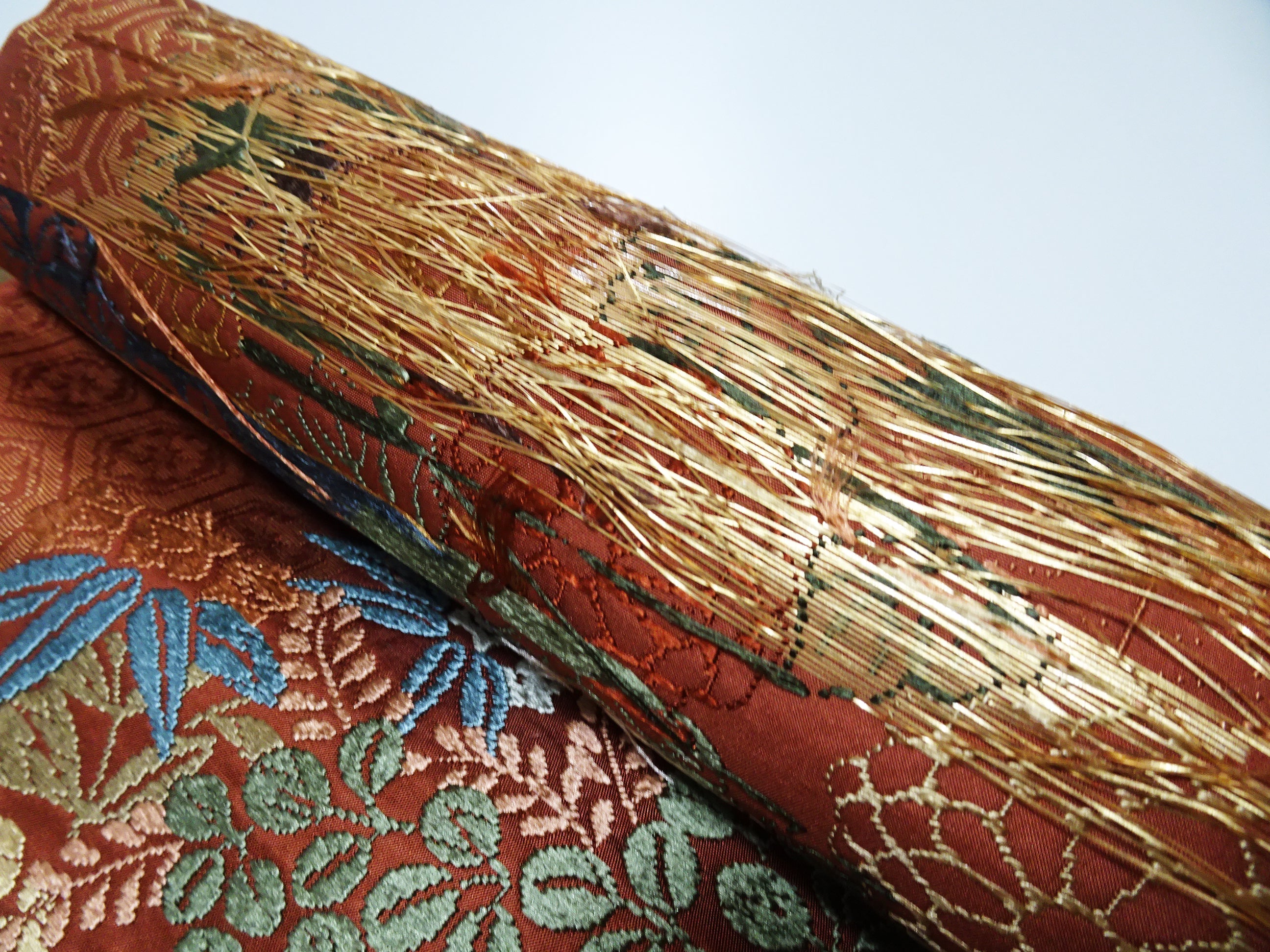 Japanese High Class Silk Bolts KaraOri Gorgeous Pattern 11762