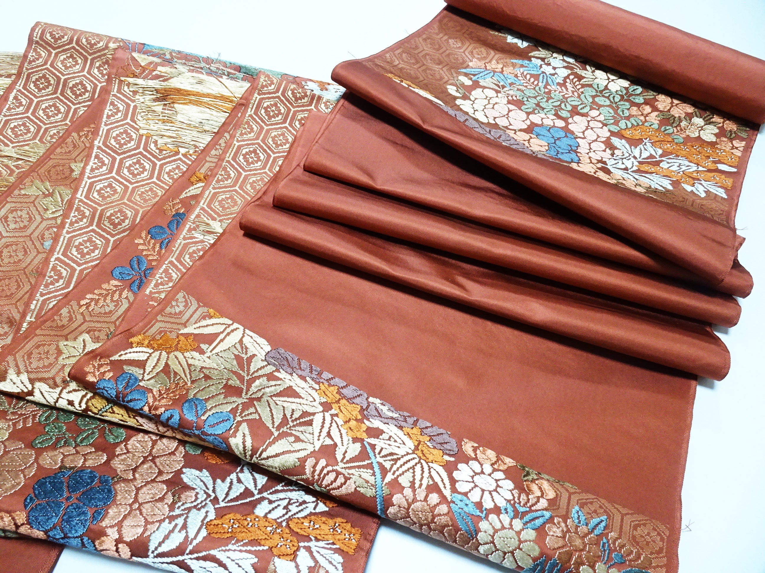 Japanese High Class Silk Bolts KaraOri Gorgeous Pattern 11762