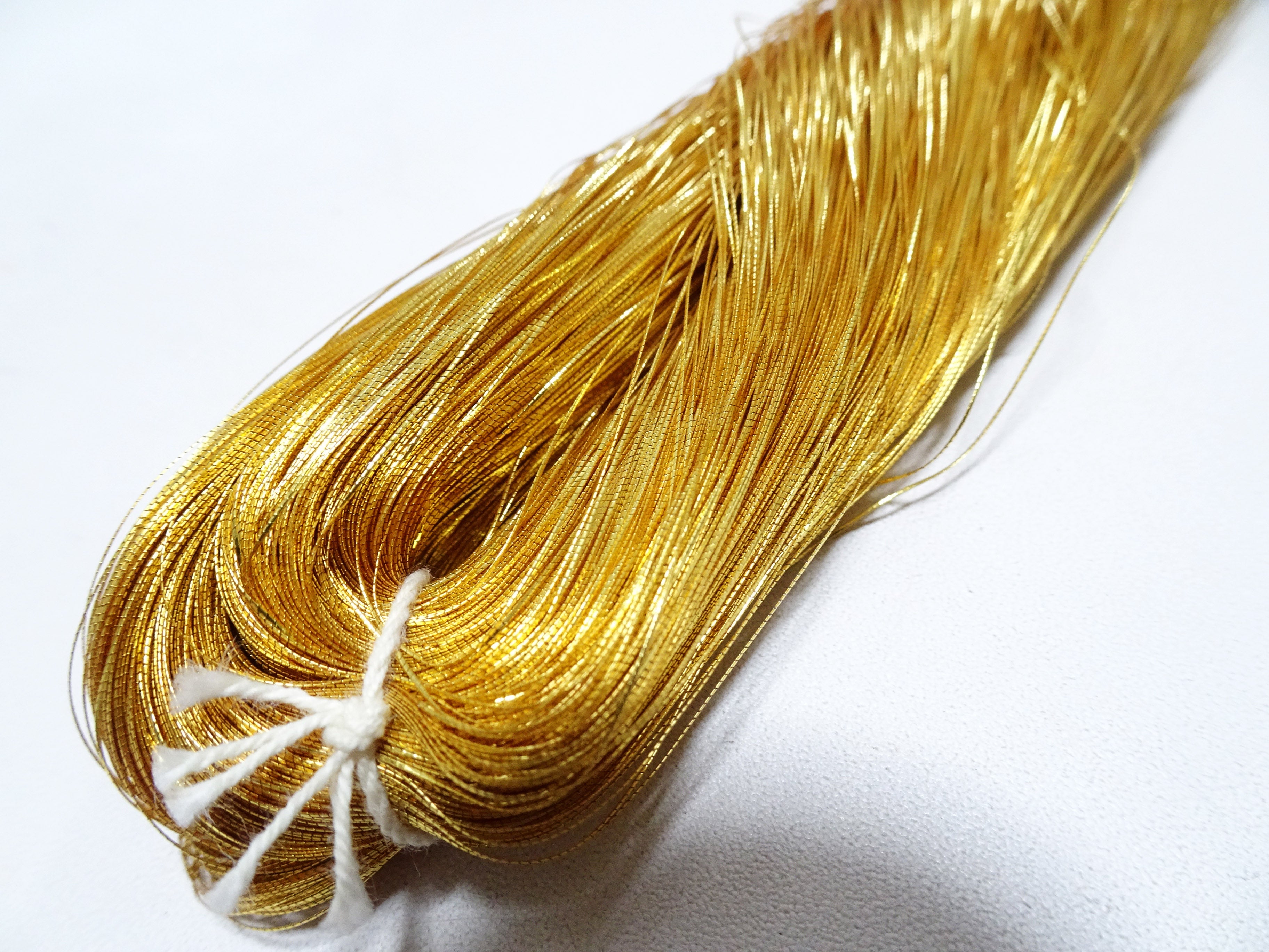 Special Price!! Japanese Rare Vintage High Class Gold Leaf Thread "Gokukou" Embroidery  1000M  0.16mm  17702