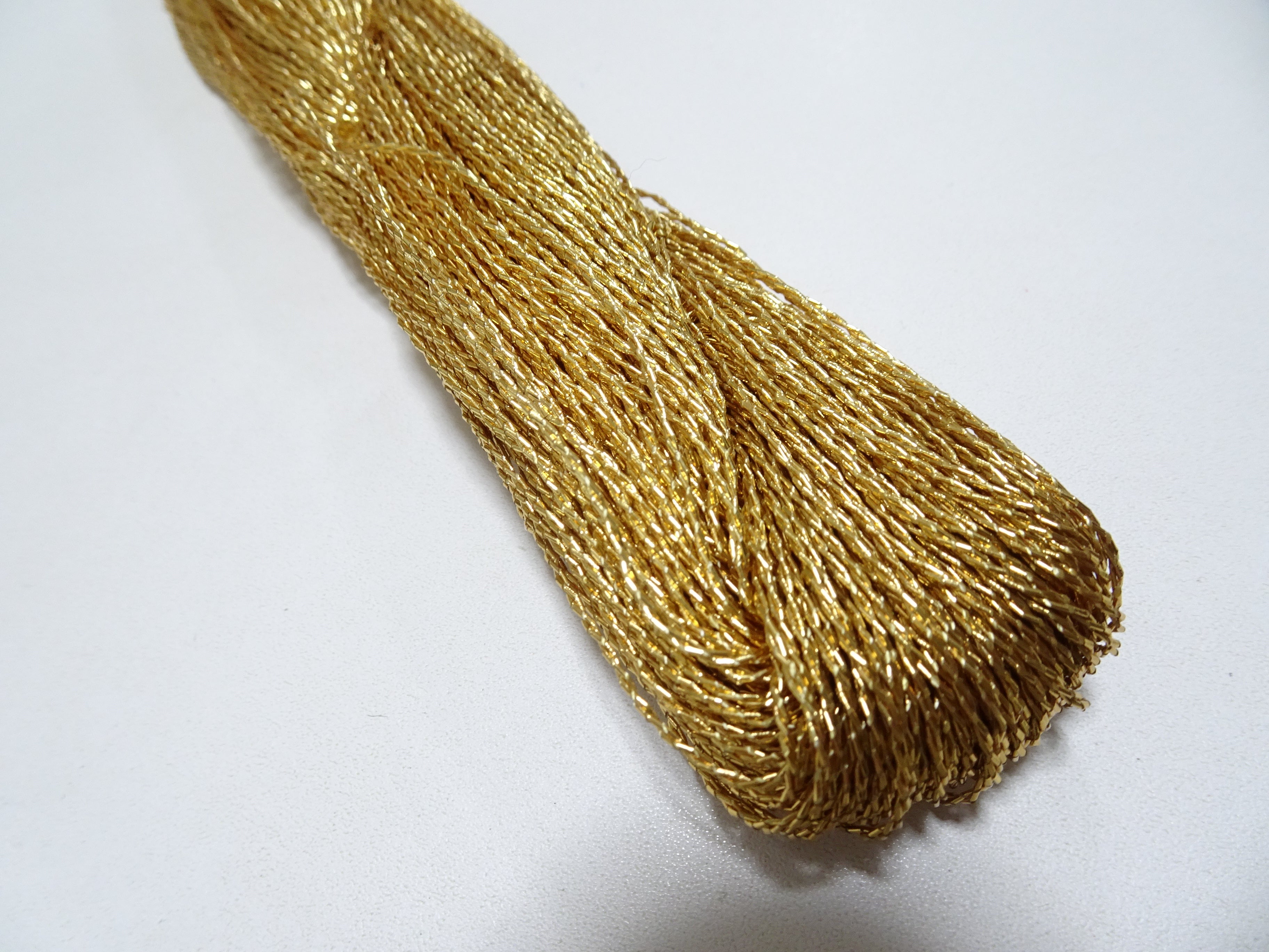 Japanese vintage rare Double Twist high class gold leaf thread embroidery 8637