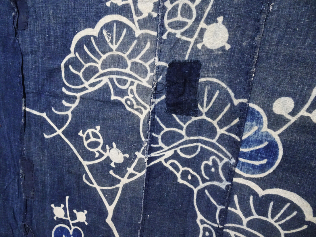 Japanese Antique Cotton Boro Ranru Tsutsugaki Sashiko kasuri Indigo dye Fabric 11608