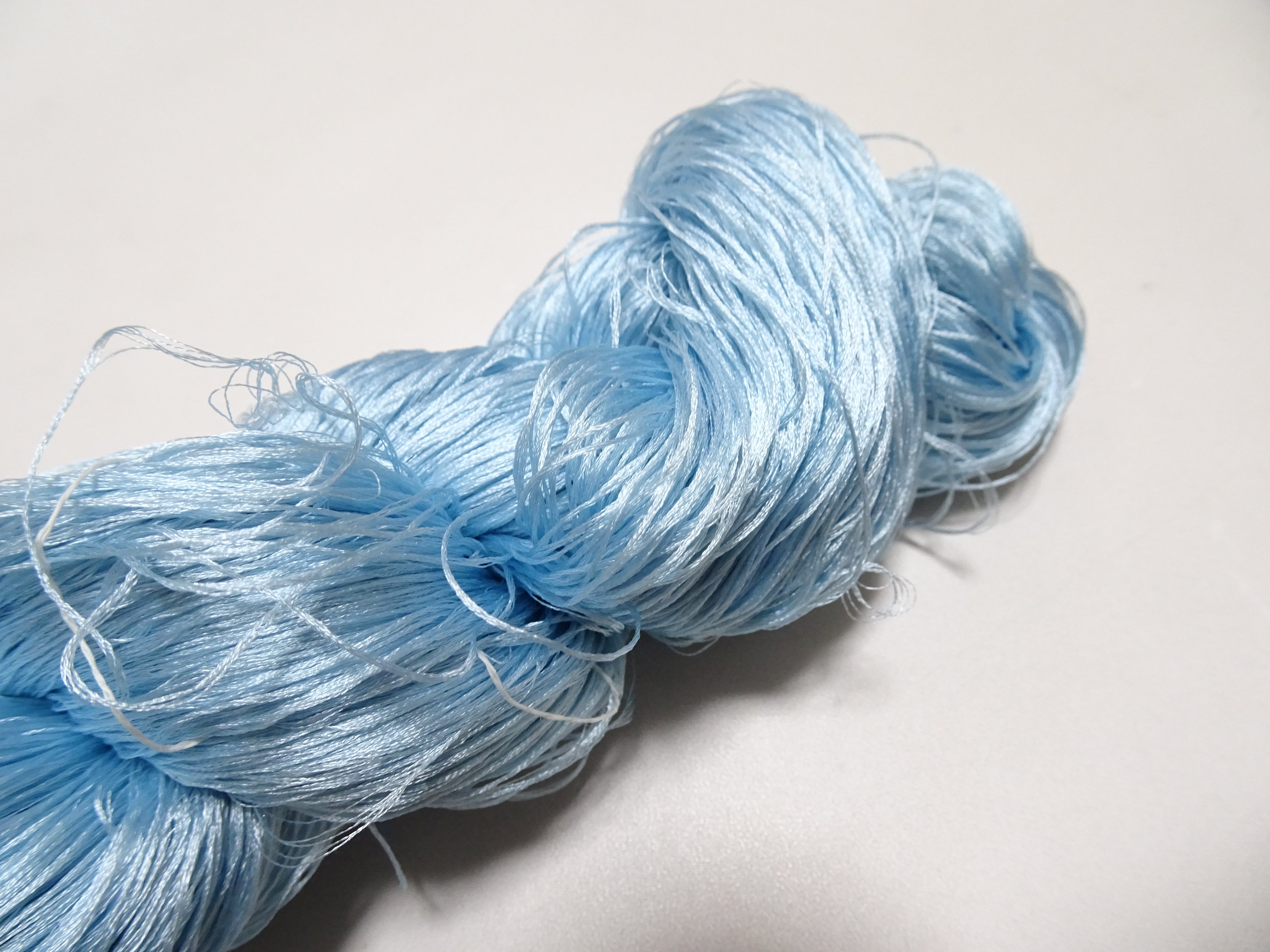 Japanese Vintage 6 Loose-Twist Silk Threads 19238