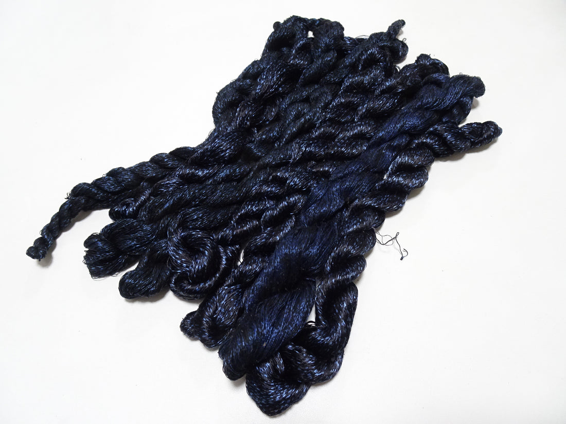 Japanese Vintage Super Rare Indigo Mud Dyeing kasuri loose Twisted Silk Thread Sets Embroidery & weave 13405