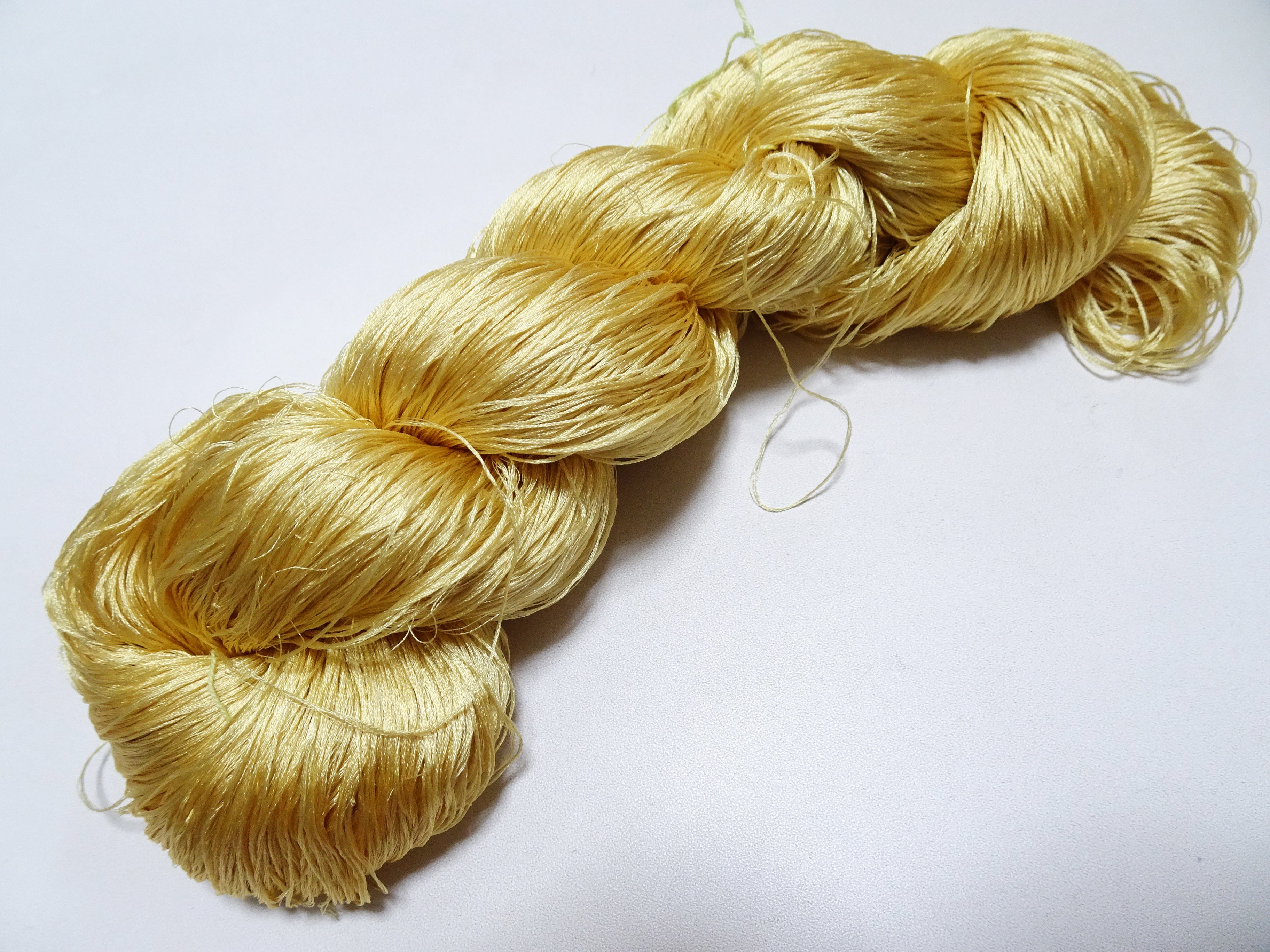 Japanese Vintage 6 Loose-Twist Silk Threads 19239