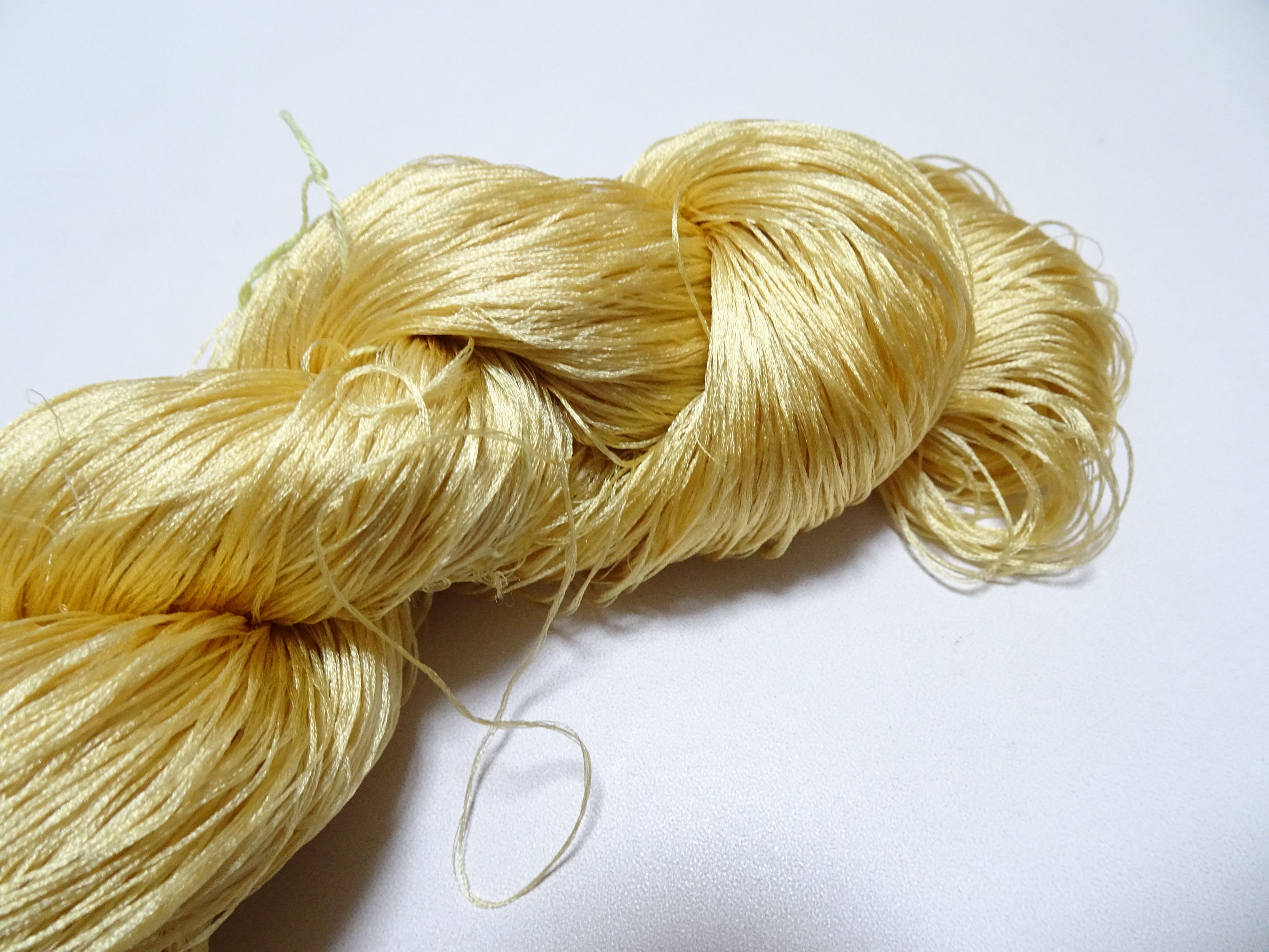 Japanese Vintage 6 Loose-Twist Silk Threads 19239