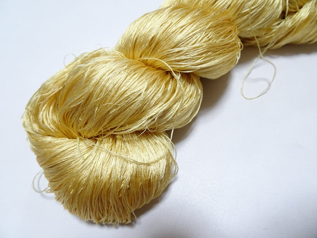 Japanese Vintage 6 Loose-Twist Silk Threads 19239