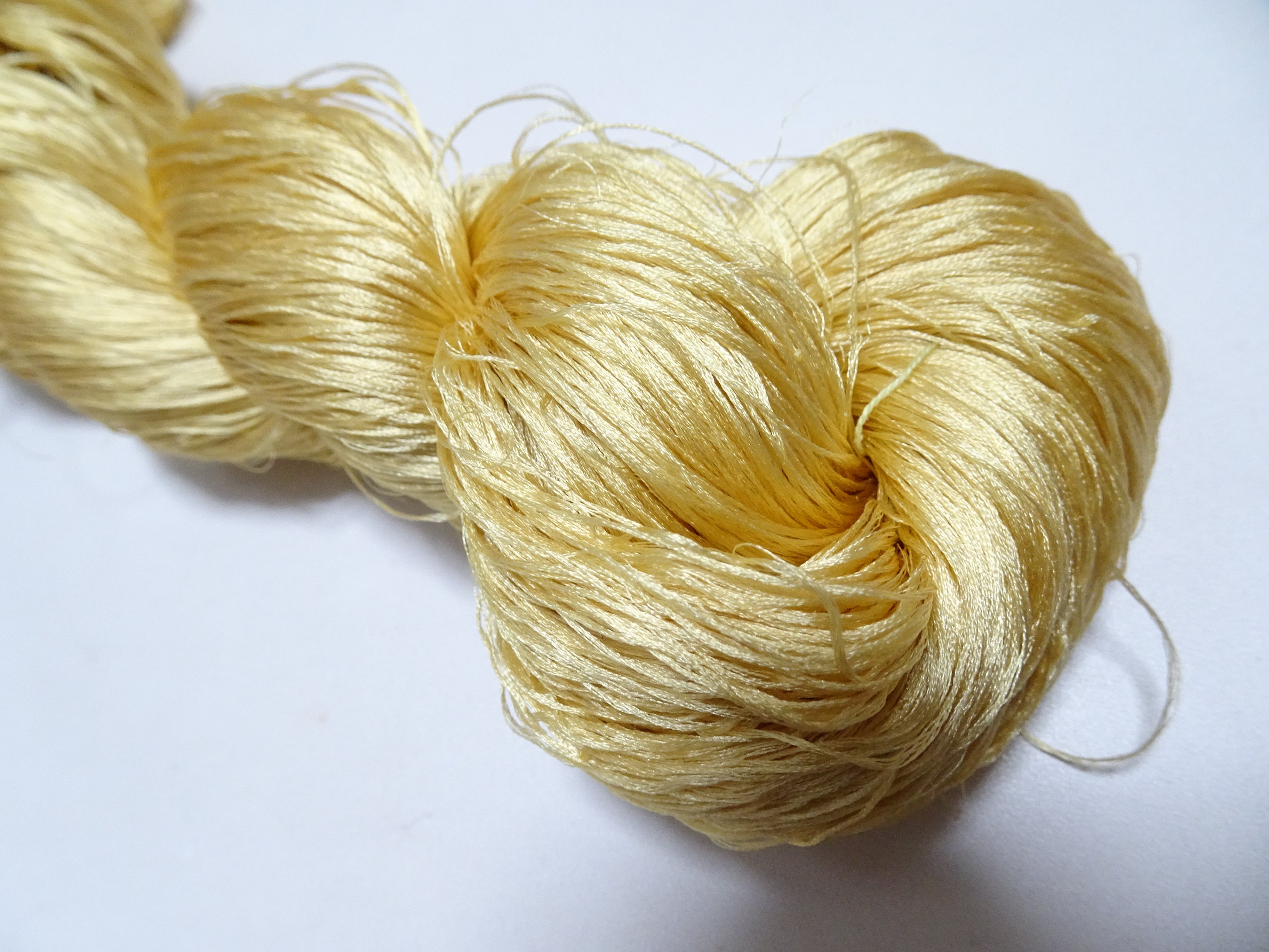 Japanese Vintage 6 Loose-Twist Silk Threads 19239
