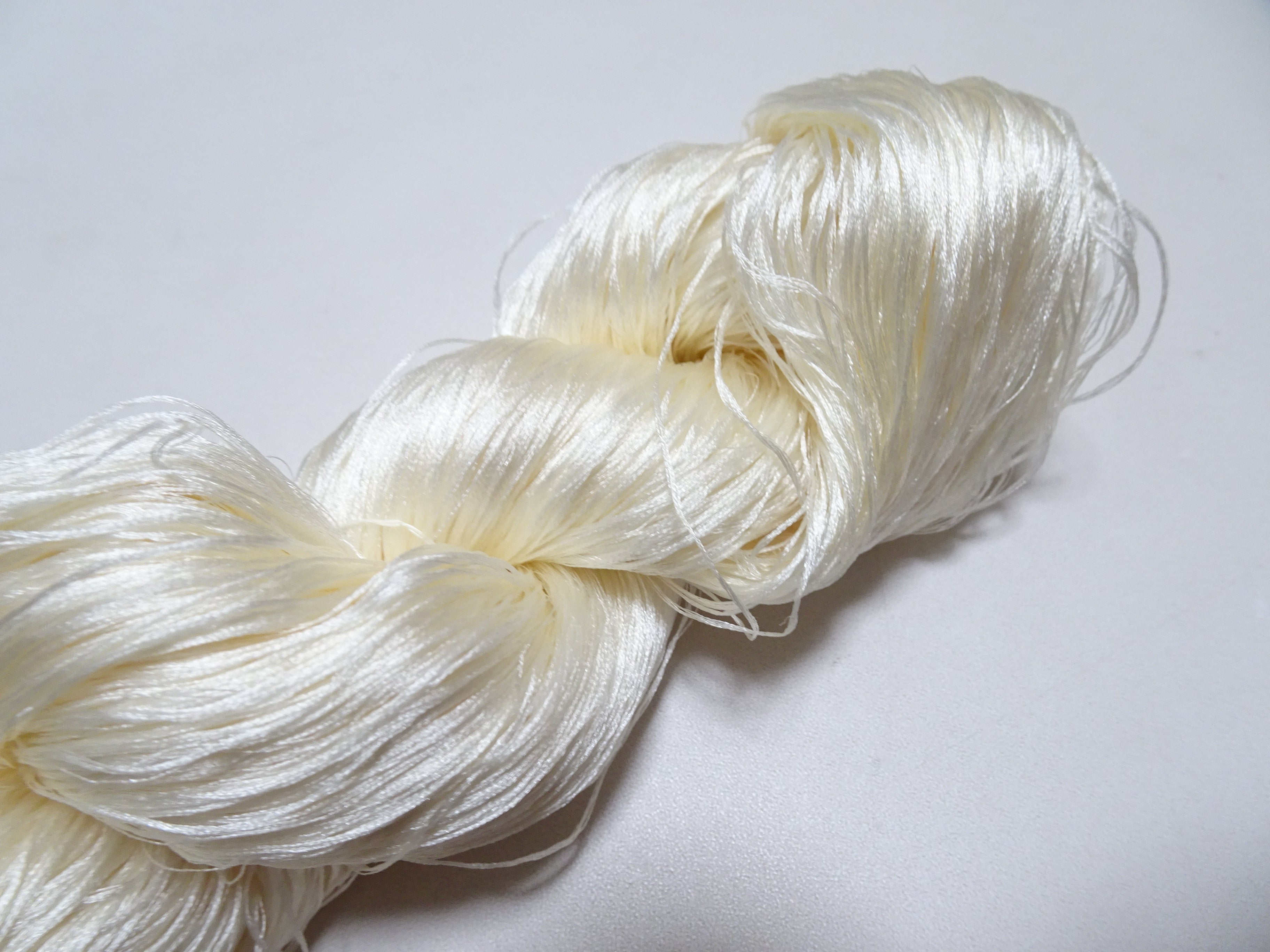 Japanese Vintage 6 Loose-Twist Silk Threads 19242