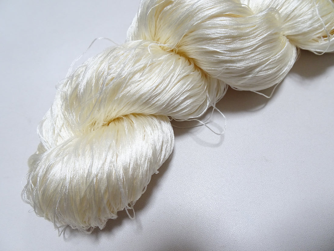 Japanese Vintage 6 Loose-Twist Silk Threads 19242