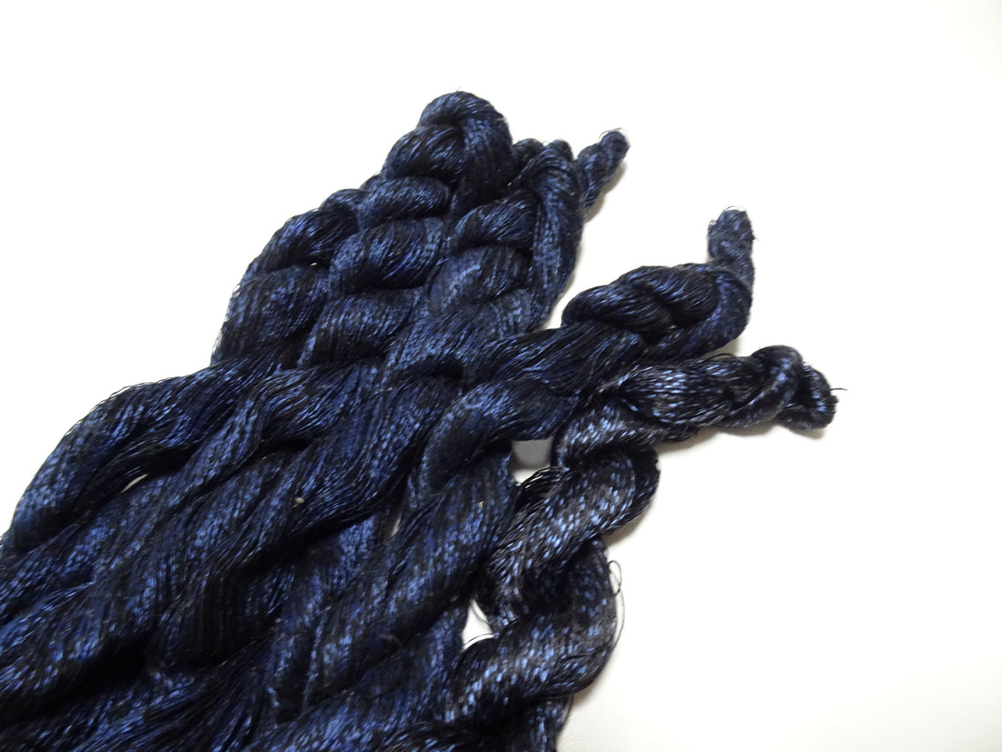 Japanese Vintage Super Rare Indigo Mud Dyeing kasuri loose Twisted Silk Thread Sets Embroidery & weave 13409