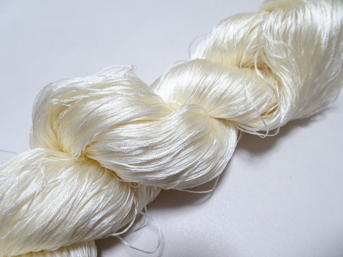 Japanese Vintage 6 Loose-Twist Silk Threads 19242