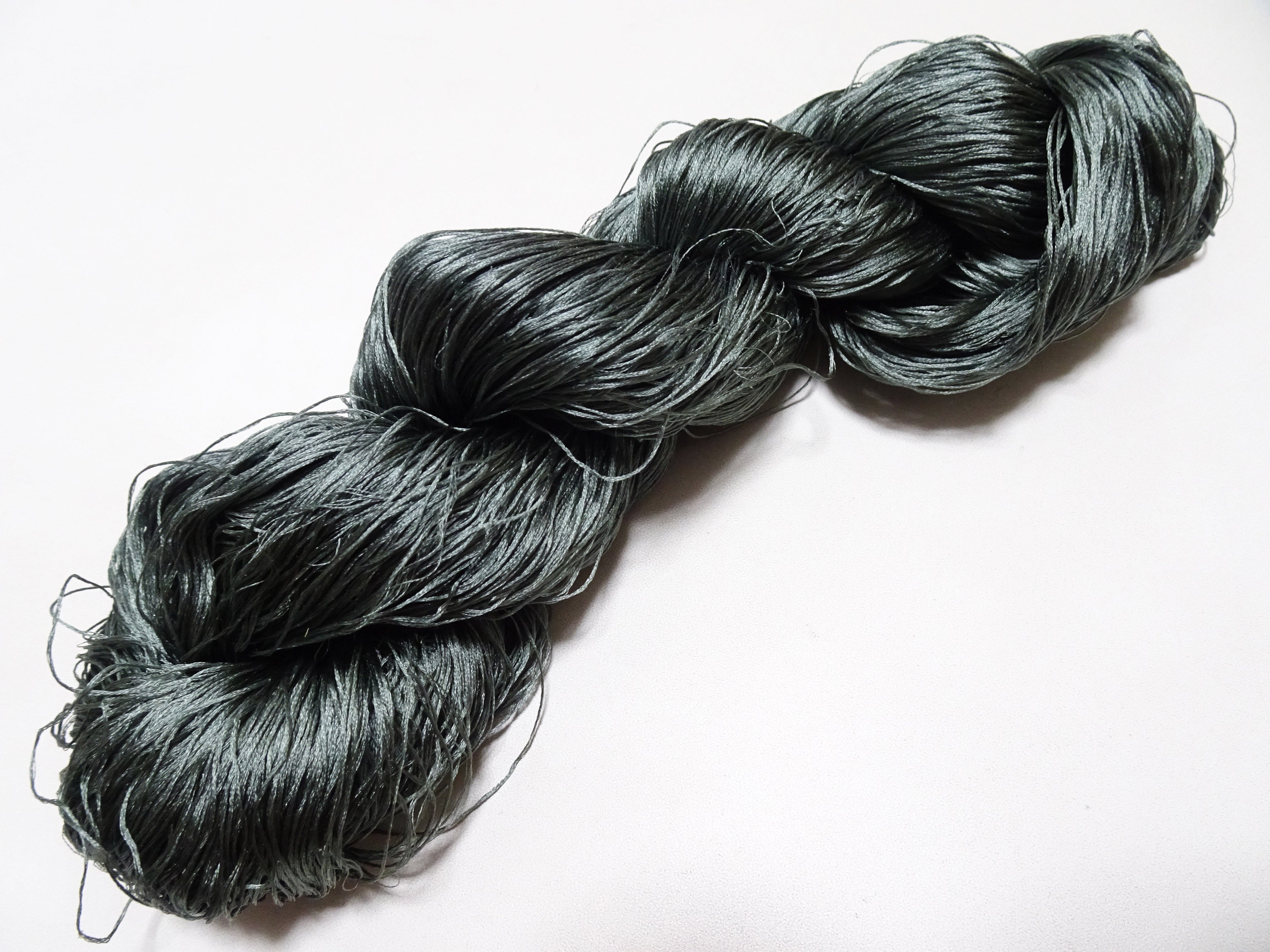 Japanese Vintage 6 Loose-Twist Silk Threads 19243
