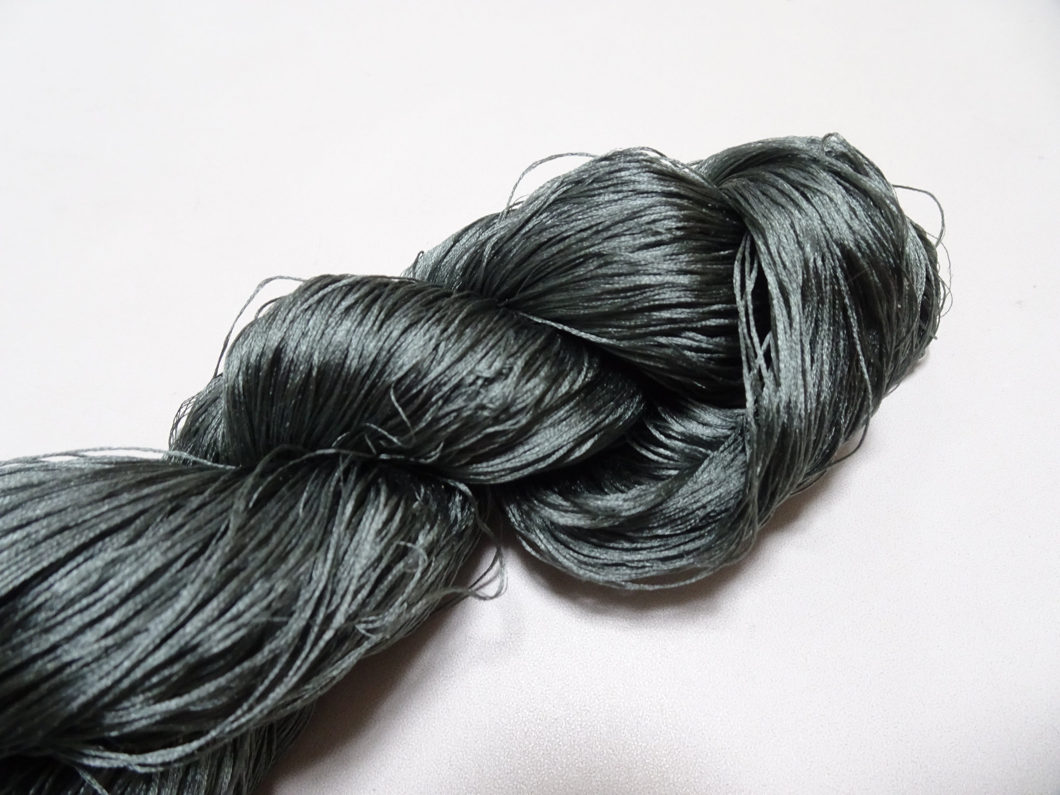 Japanese Vintage 6 Loose-Twist Silk Threads 19243
