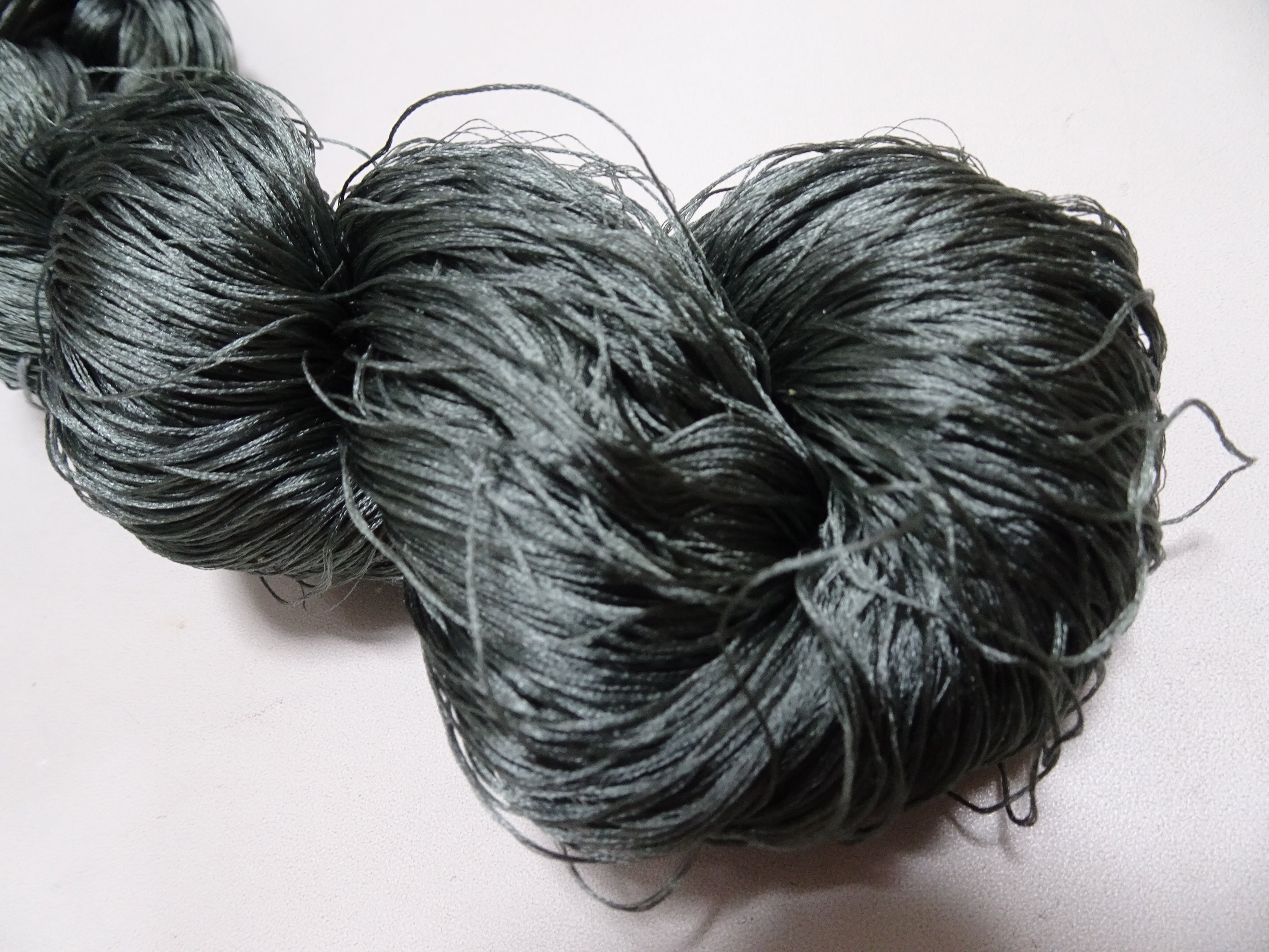 Japanese Vintage 6 Loose-Twist Silk Threads 19243