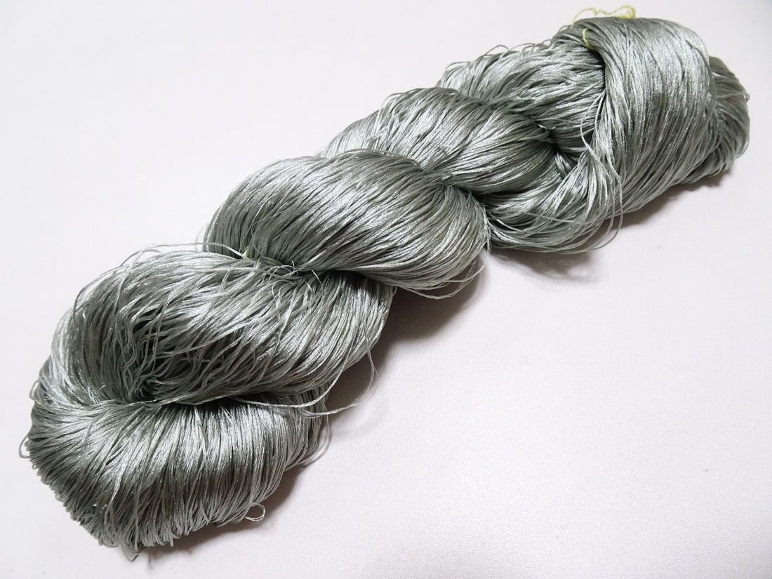 Japanese Vintage 6 Loose-Twist Silk Threads 19244