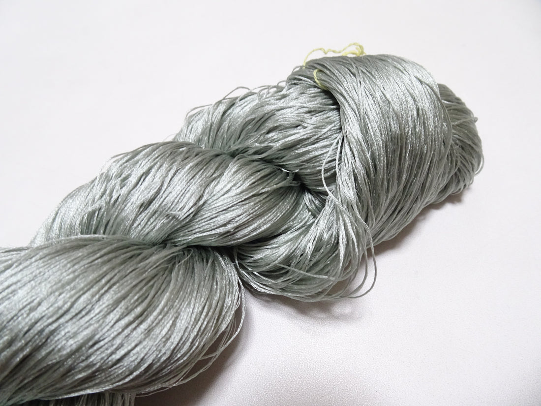 Japanese Vintage 6 Loose-Twist Silk Threads 19244