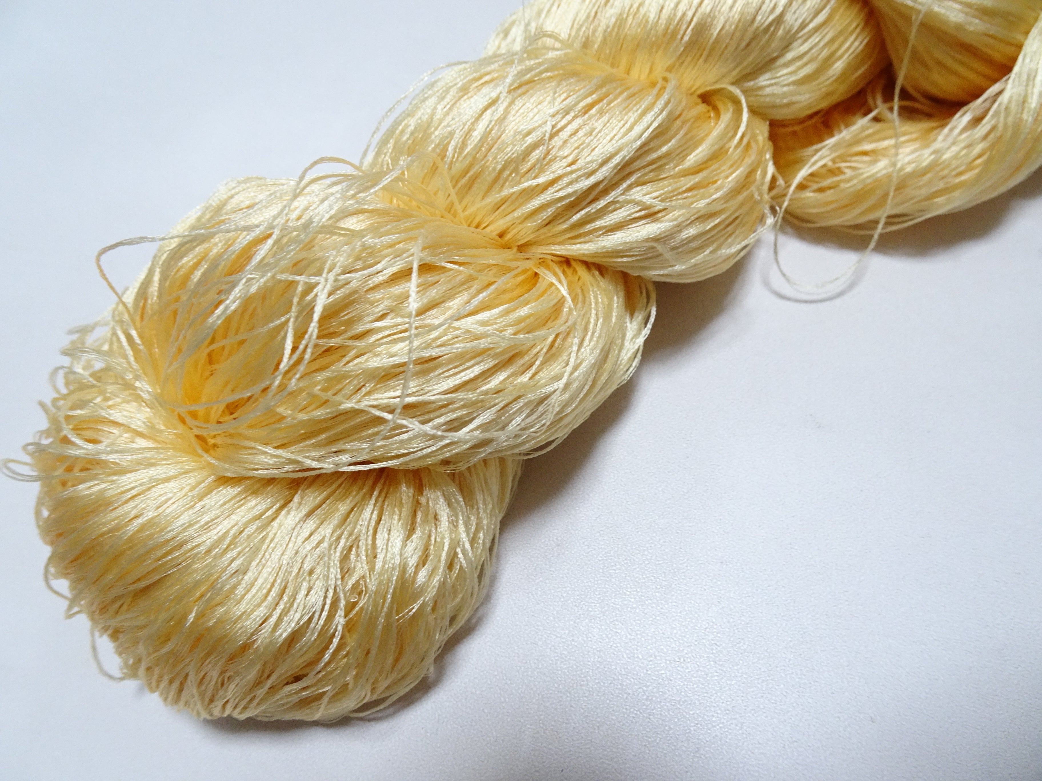 Japanese Vintage 6 Loose-Twist Silk Threads 19247
