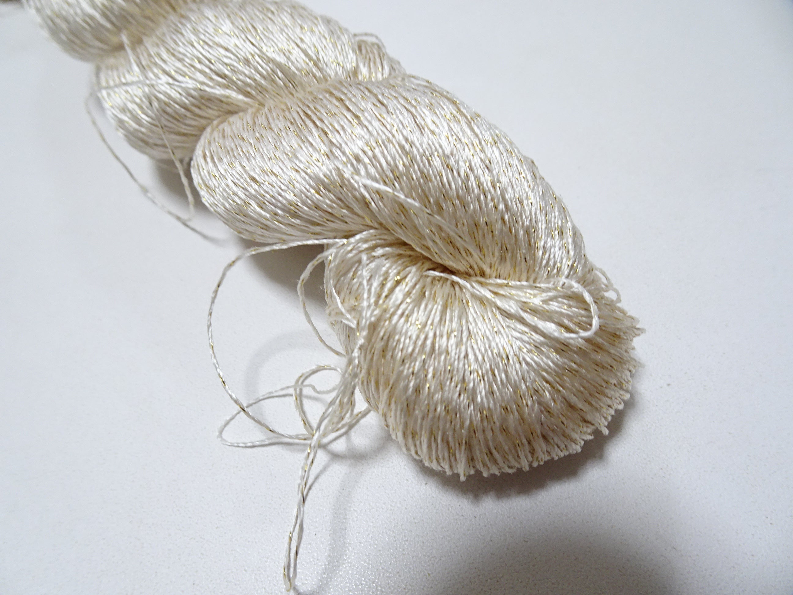 Japanese vintage high class rare silk thread Mixture of Gold embroidery 9515