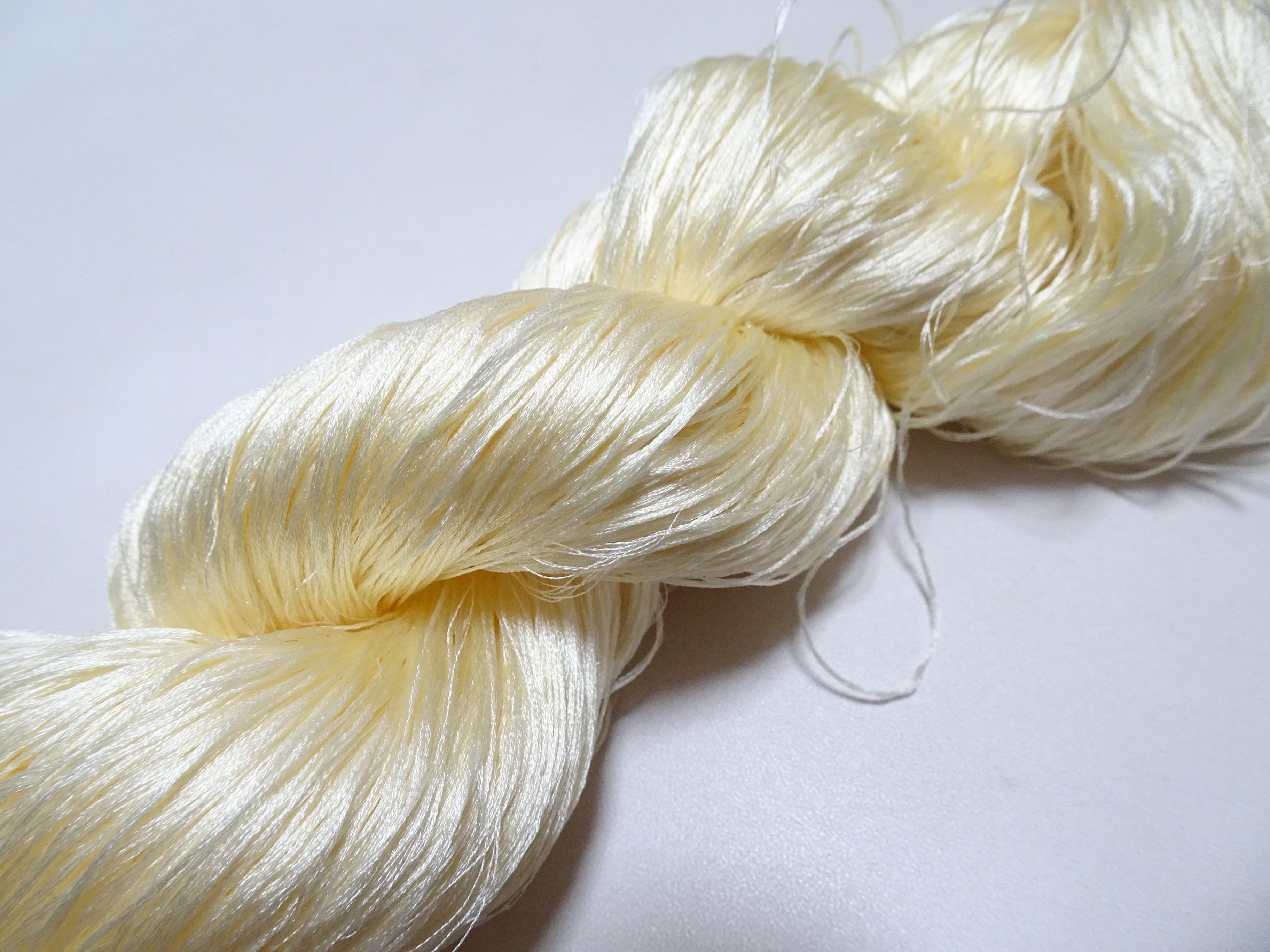 Japanese Vintage 6 Loose-Twist Silk Threads 19249