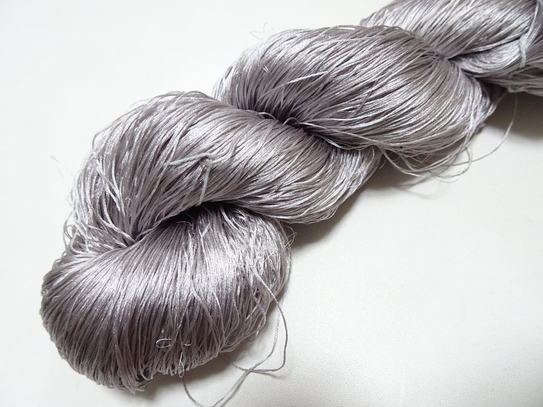 Japanese Vintage 6 Loose-Twist Silk Threads 19252