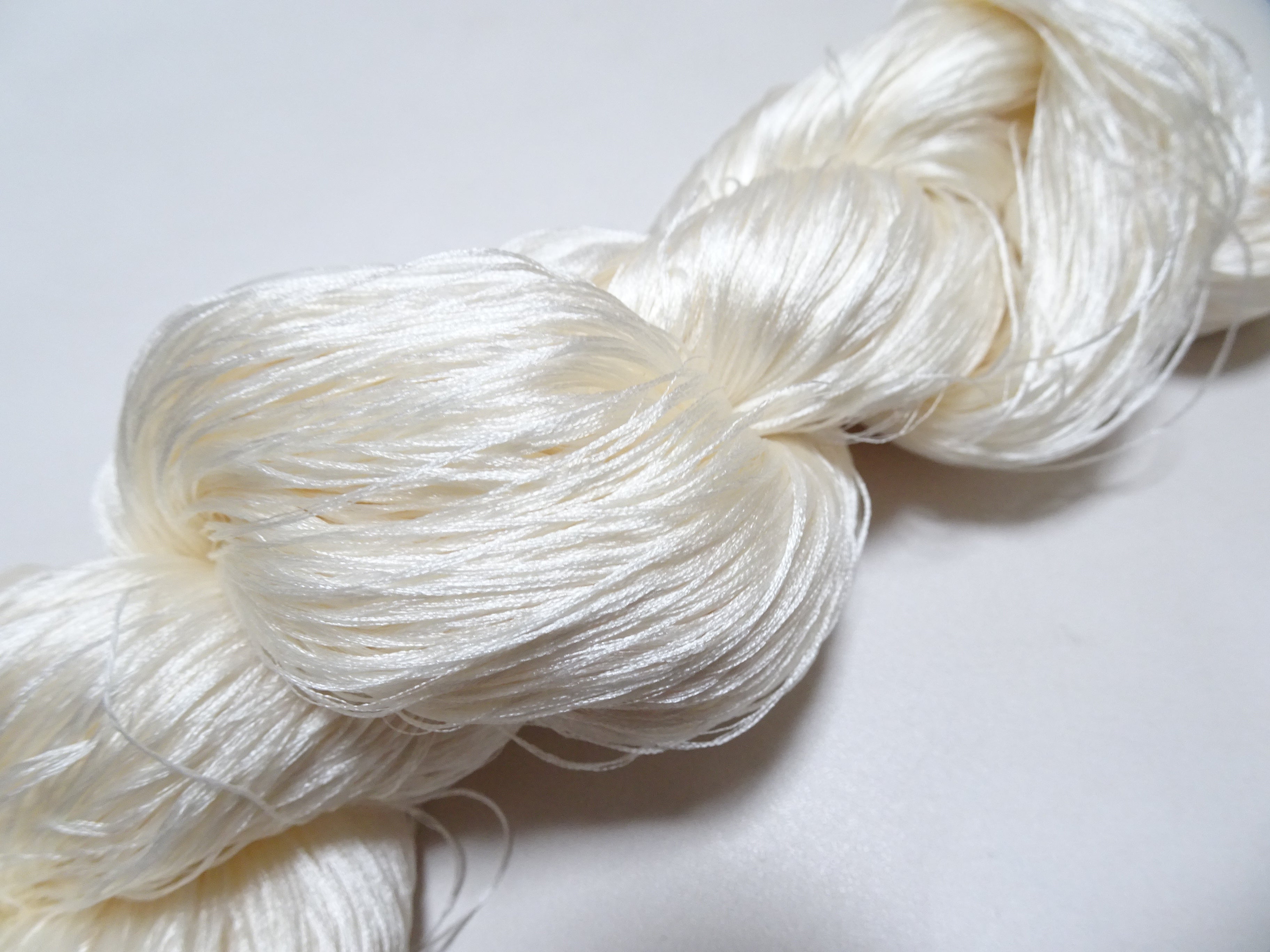 Japanese Vintage 6 Loose-Twist Silk Threads 19254