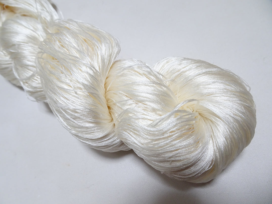 Japanese Vintage 6 Loose-Twist Silk Threads 19254