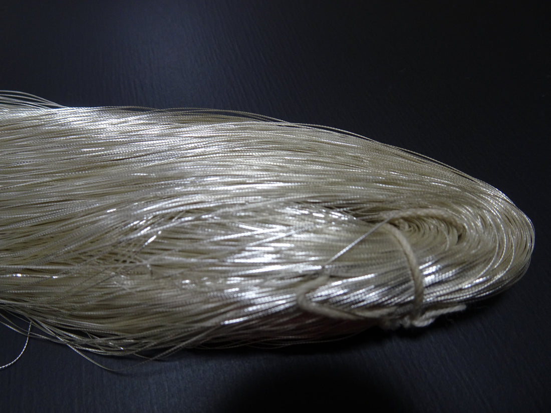 Special Price!! Japanese Rare Vintage High Class Real Silver Leaf Thread "Gokukou" Embroidery  1000M  0.16mm  17704
