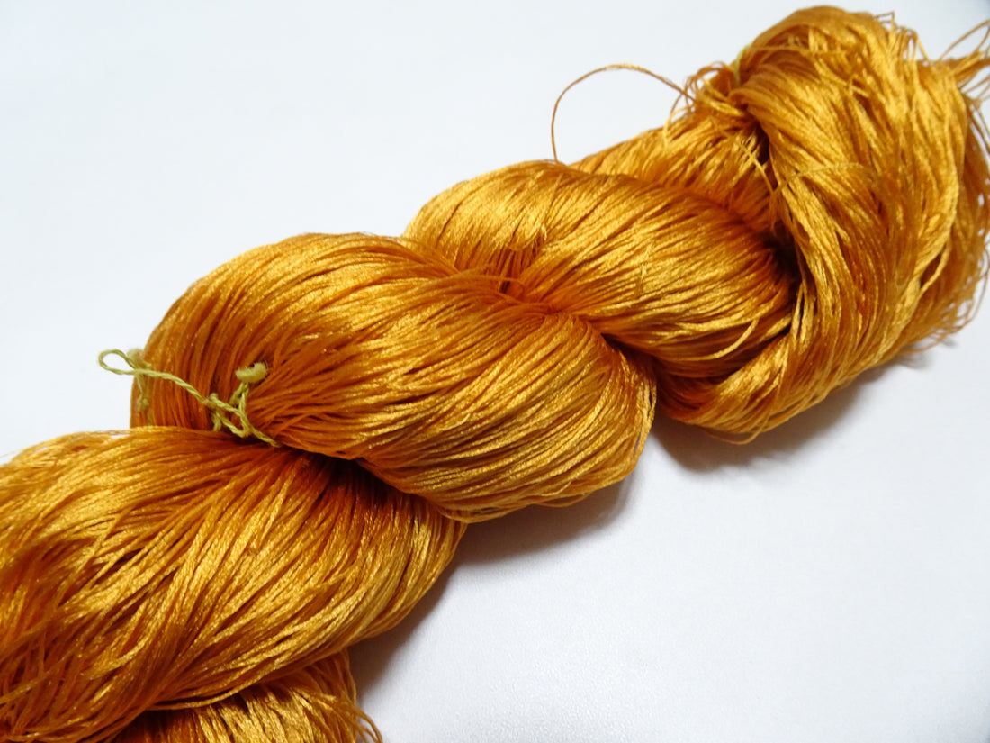 Japanese Vintage 6 Loose-Twist Silk Threads 19257