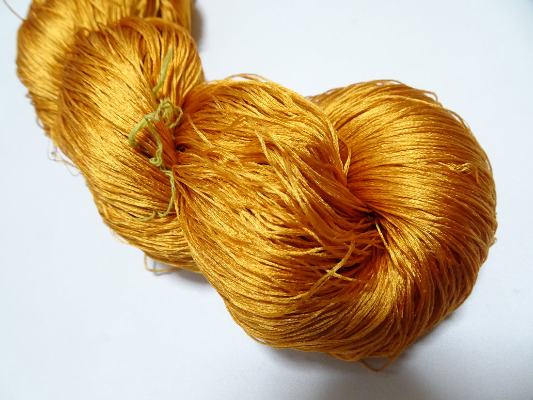 Japanese Vintage 6 Loose-Twist Silk Threads 19257