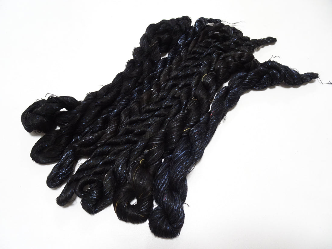 Japanese Vintage Super Rare Indigo Mud Dyeing kasuri loose Twisted Silk Thread Sets Embroidery & weave 13426