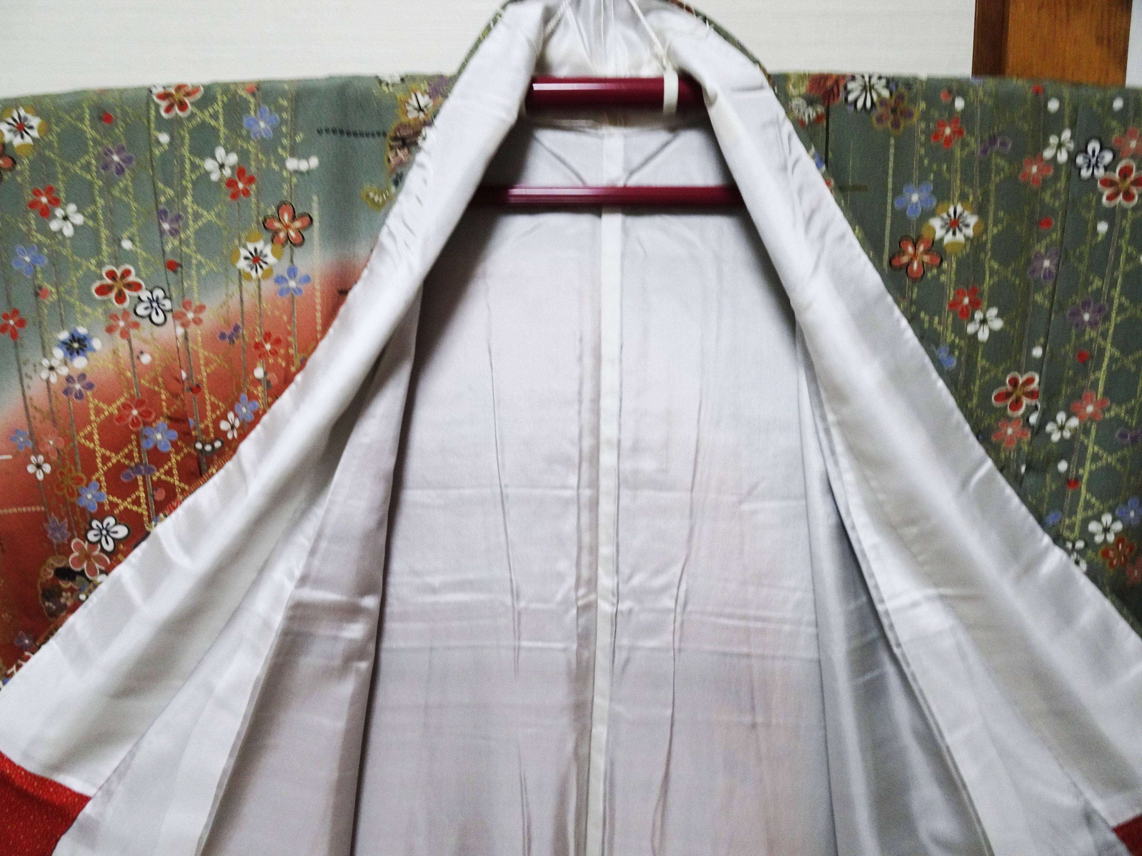 Japanese Kimono Silk Homongi Gradient Dyeing Snowflake Circles, Flowers, and Butterflies Design16485