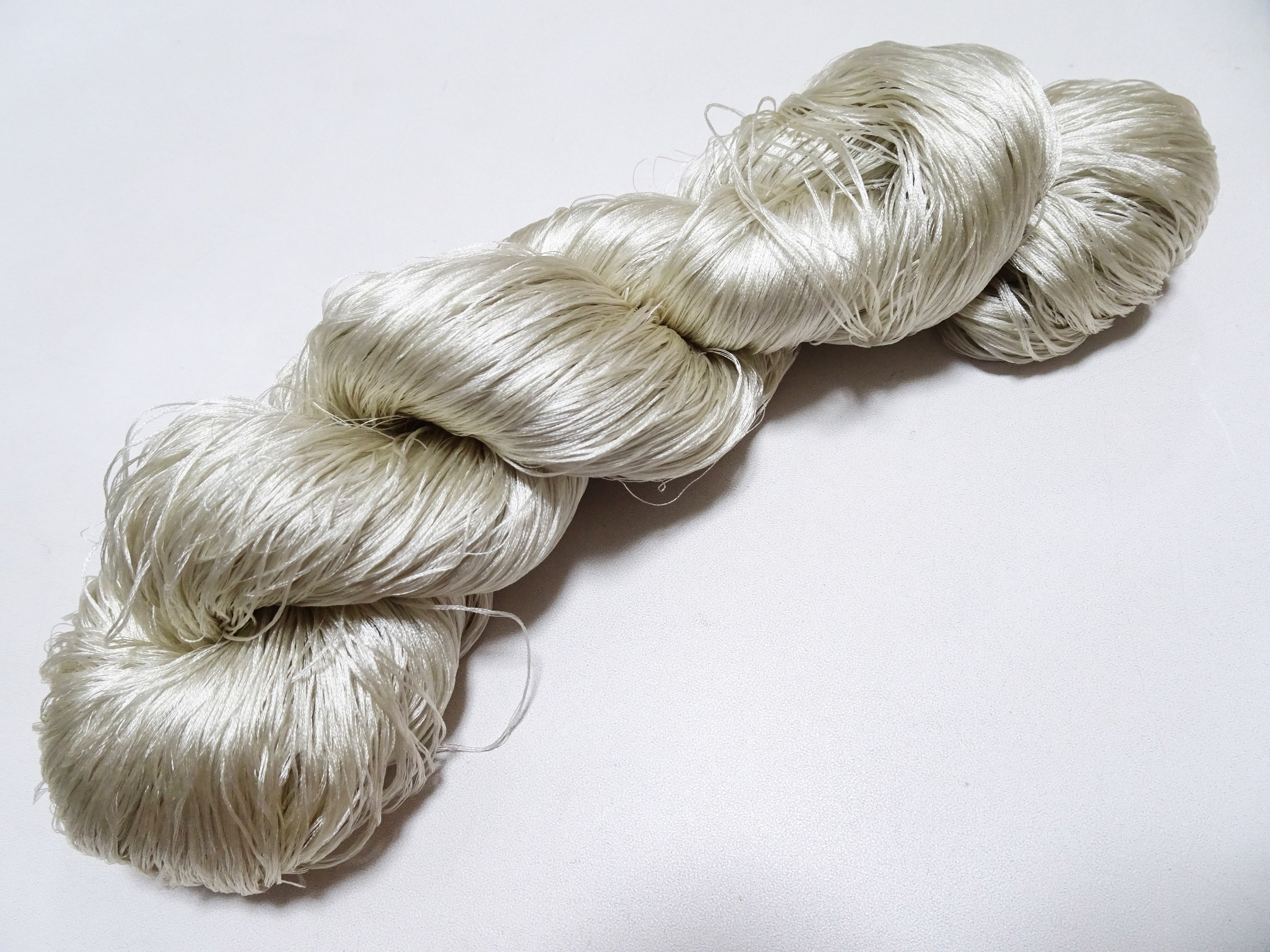 Japanese Vintage 6 Loose-Twist Silk Threads 19266