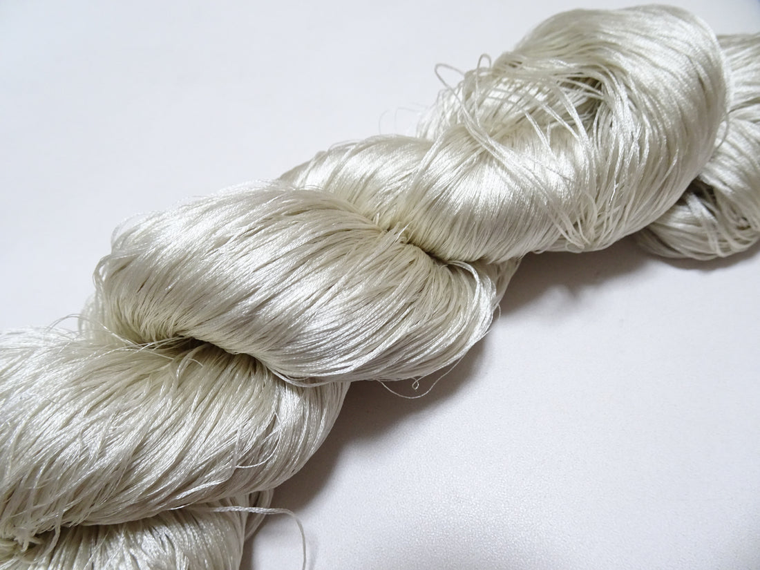 Japanese Vintage 6 Loose-Twist Silk Threads 19266