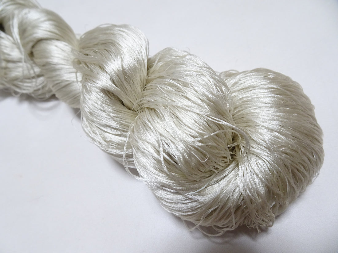 Japanese Vintage 6 Loose-Twist Silk Threads 19266
