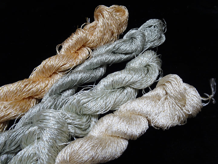 Japanese Vintage High Class Rare Silk Thread 4sets Mixture of Gold embroidery 17917