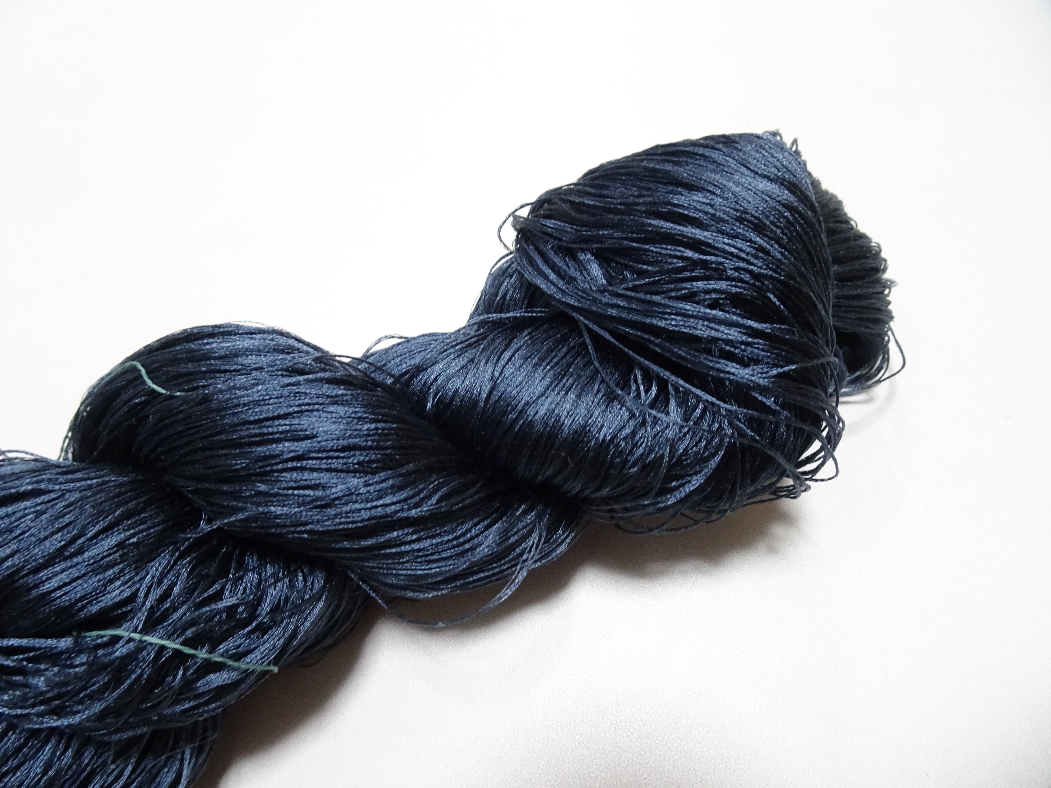 Japanese Vintage 6 Loose-Twist Silk Threads 19267