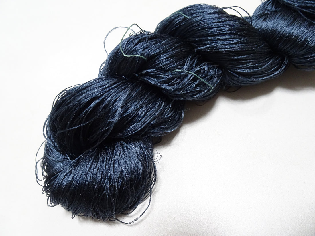 Japanese Vintage 6 Loose-Twist Silk Threads 19267