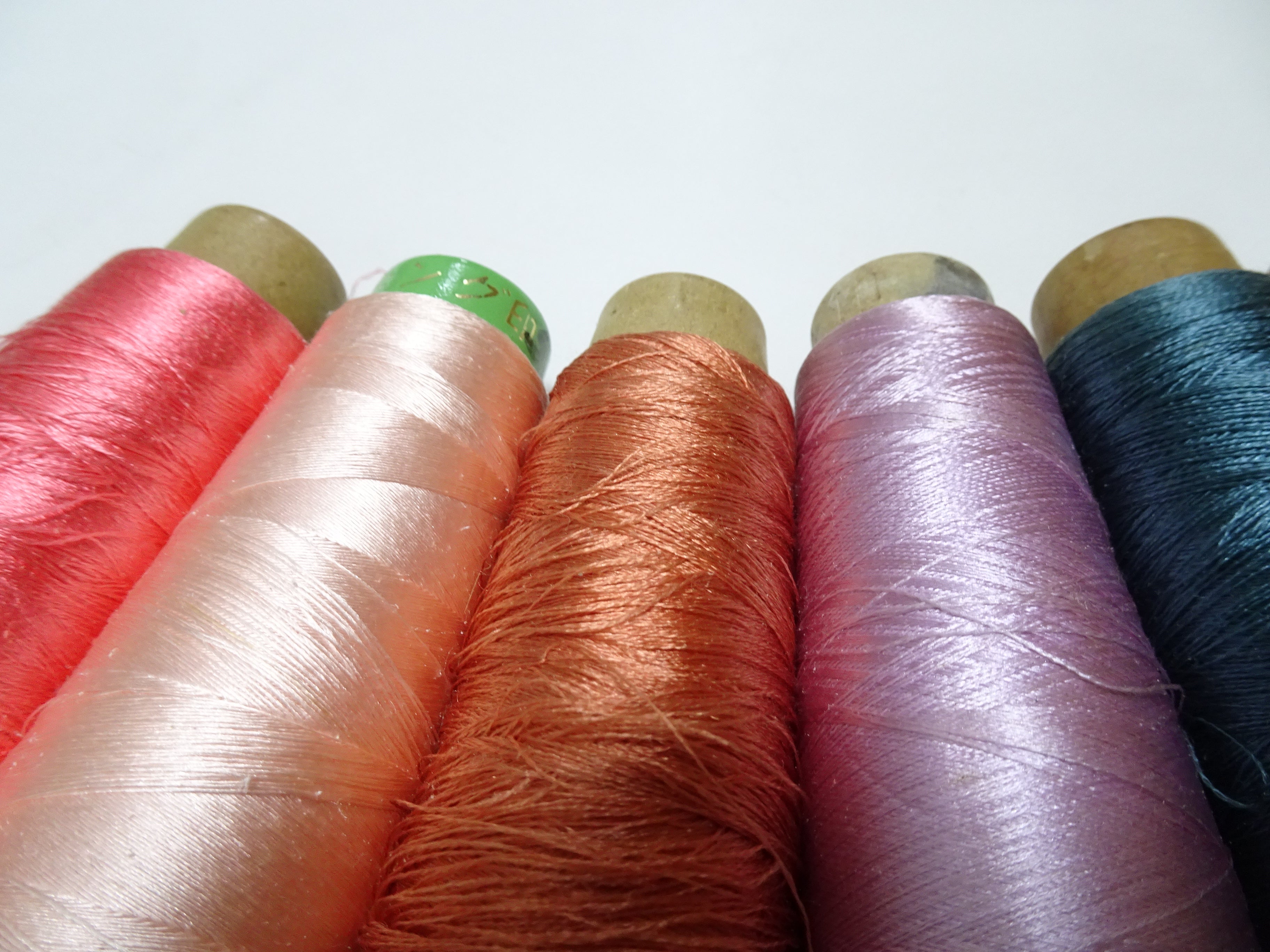Great deal!! Japanese vintage silk thread 14sets embroidery Imperfect item (please see description for details)  16385