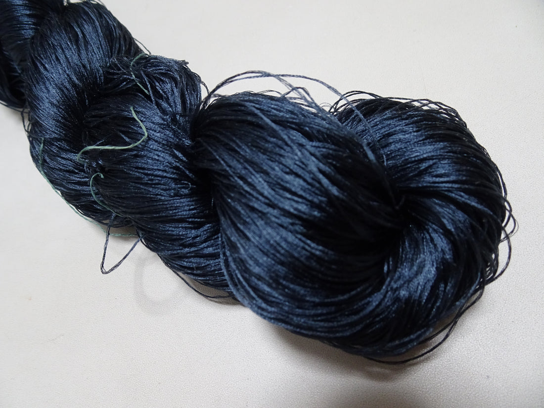 Japanese Vintage 6 Loose-Twist Silk Threads 19267