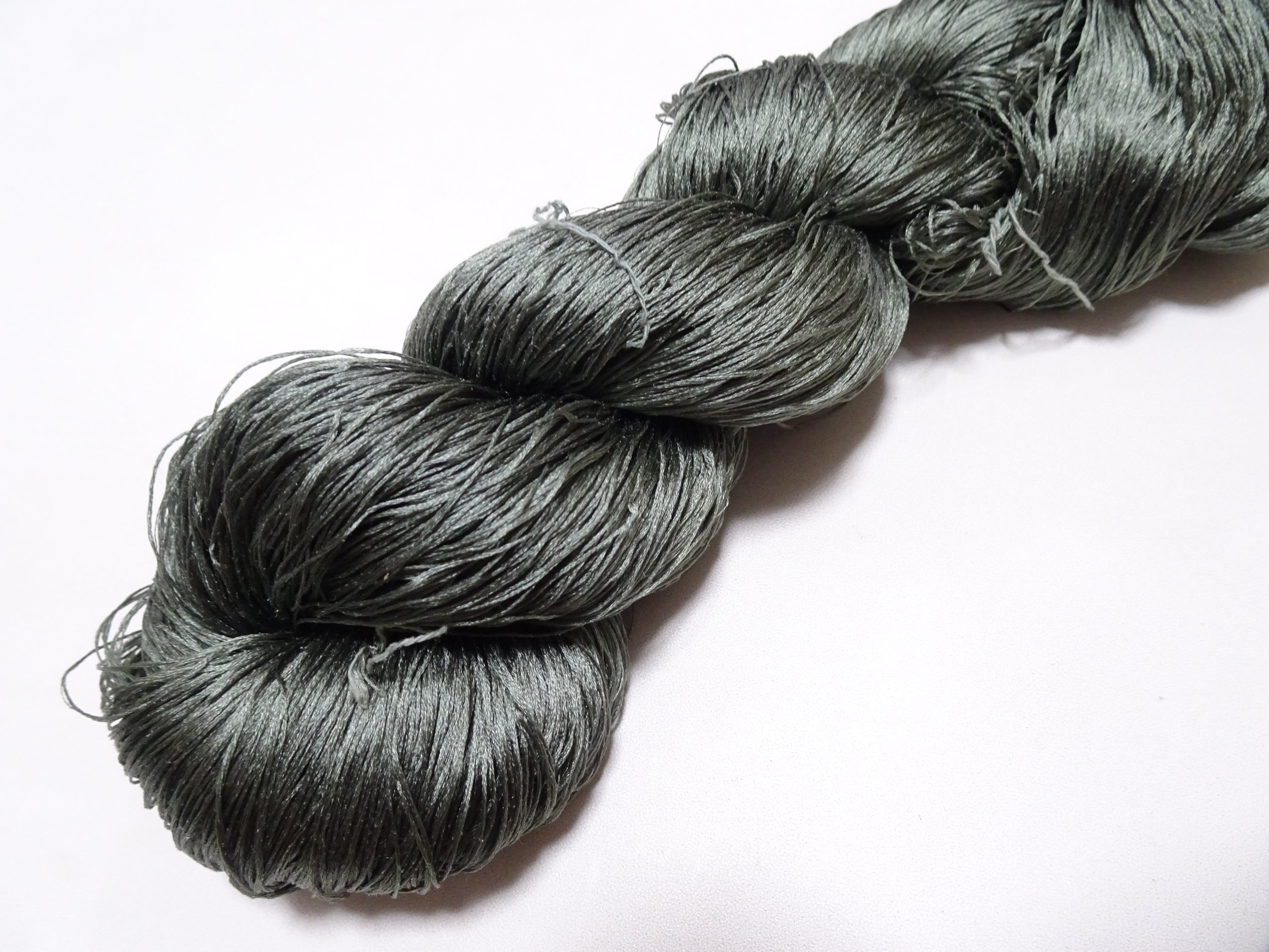 Japanese Vintage 6 Loose-Twist Silk Threads 19269