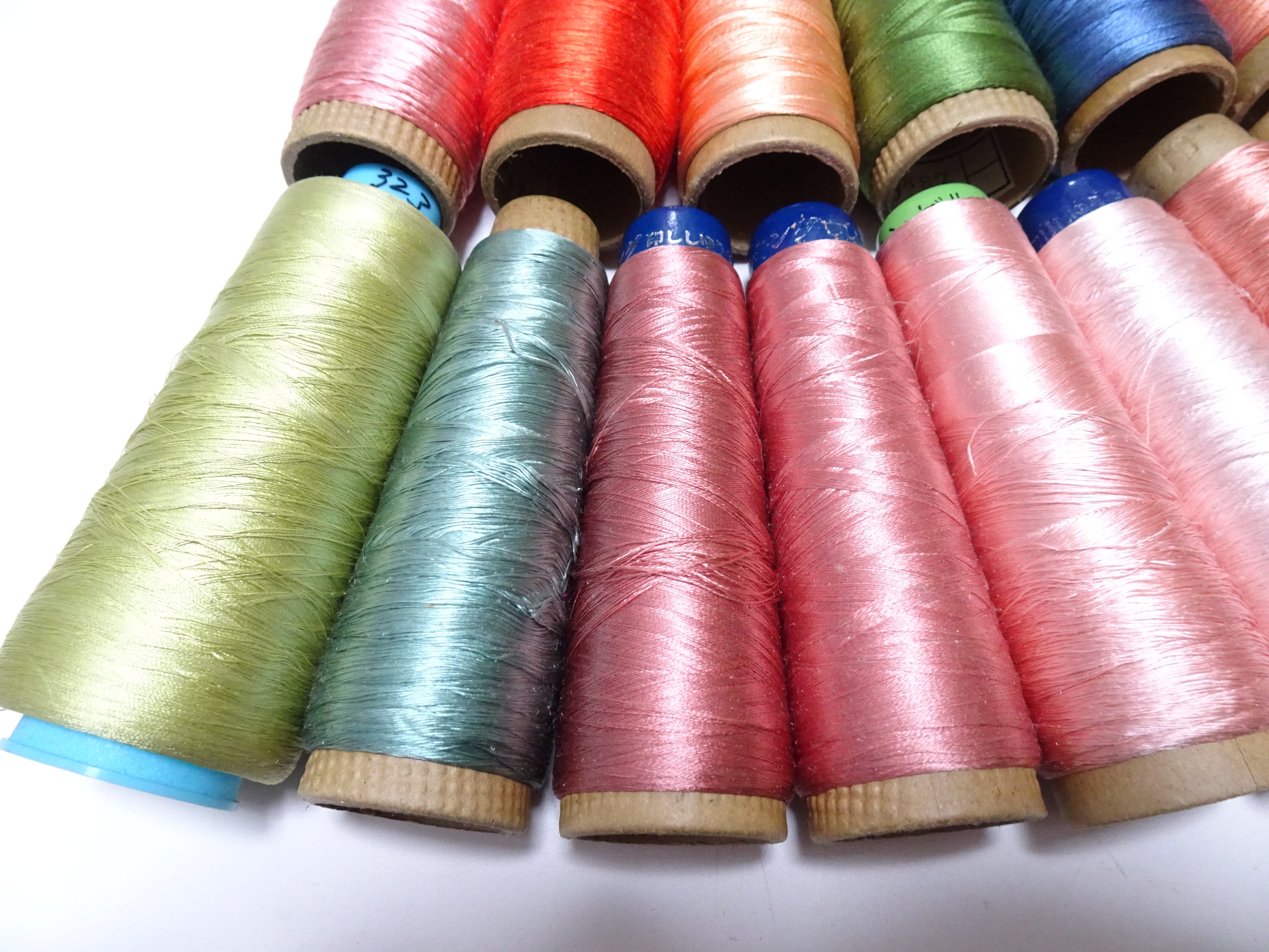 Great deal!! Japanese vintage silk thread 14sets embroidery Imperfect item (please see description for details)  16387