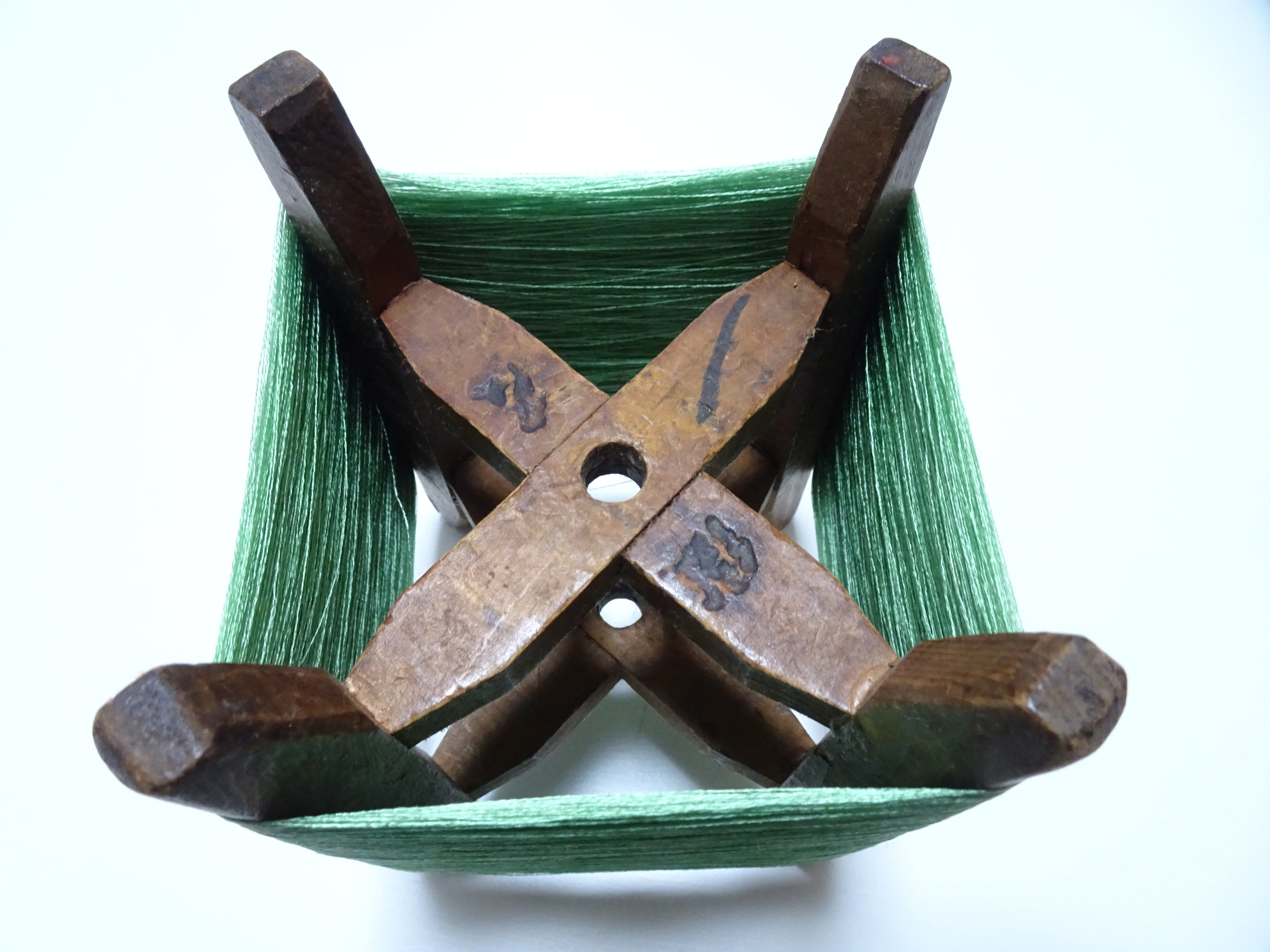 Japanese vintage Wooden spool & silk thread embroidery 16312