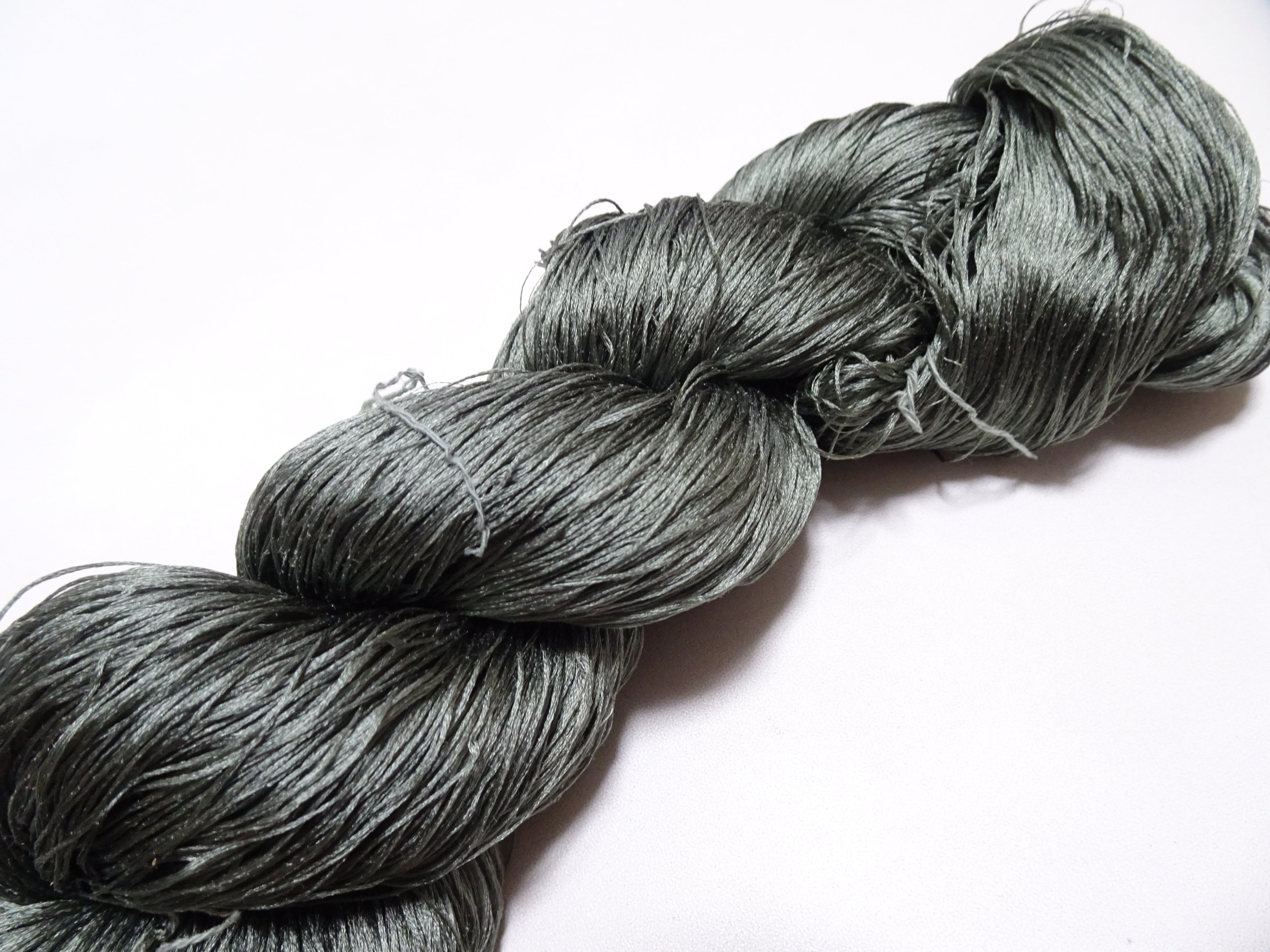 Japanese Vintage 6 Loose-Twist Silk Threads 19269