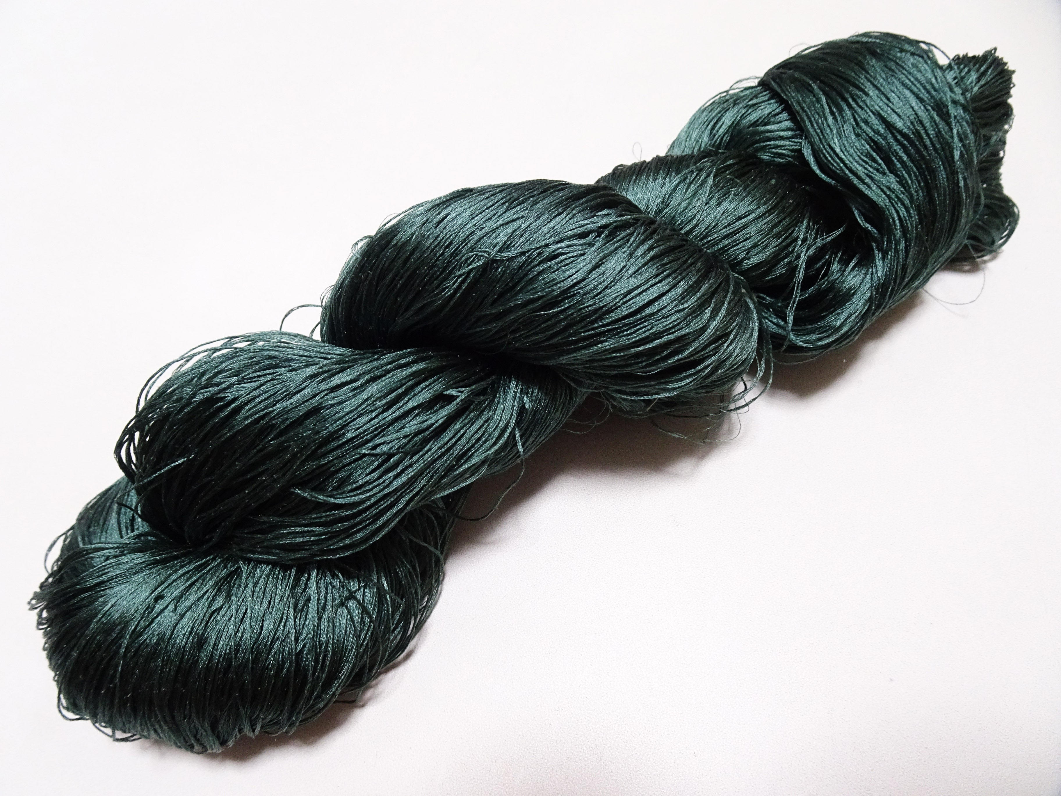 Japanese Vintage 6 Loose-Twist Silk Threads 19270