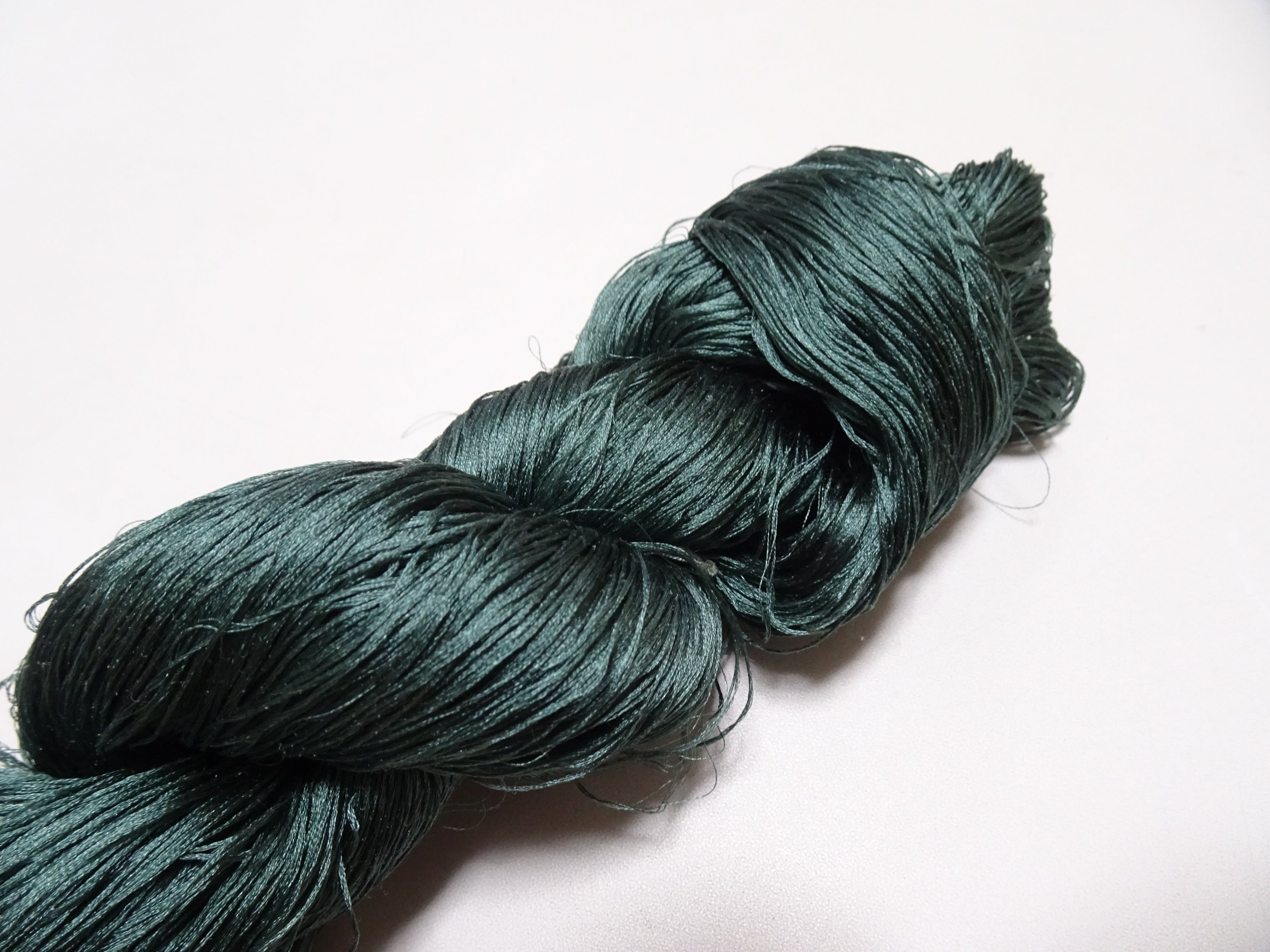Japanese Vintage 6 Loose-Twist Silk Threads 19270
