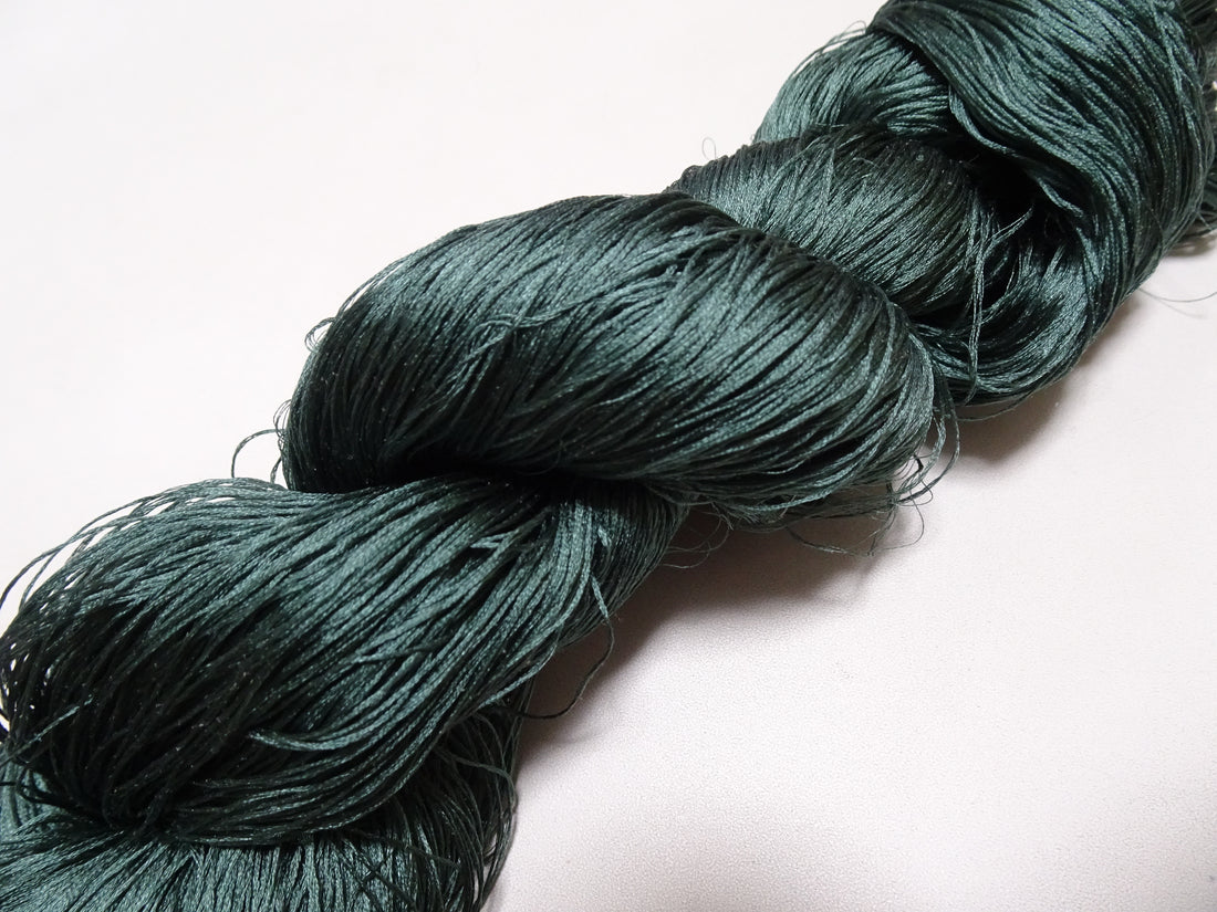 Japanese Vintage 6 Loose-Twist Silk Threads 19270